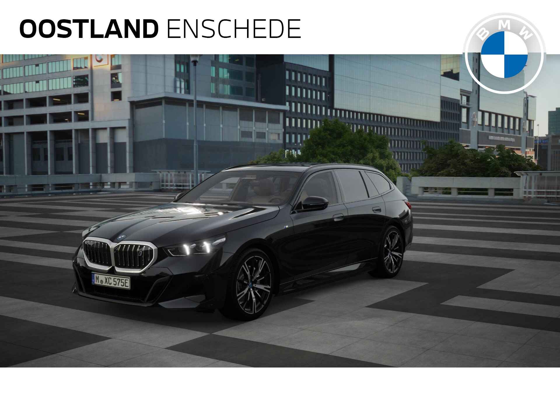 BMW i5 Touring eDrive40 High Executive M Sport 84 kWh / Trekhaak / Parking Assistant Professional / Adaptieve LED / Stoelventilatie / Driving Assistant Professional / Comfortstoelen - 1/11