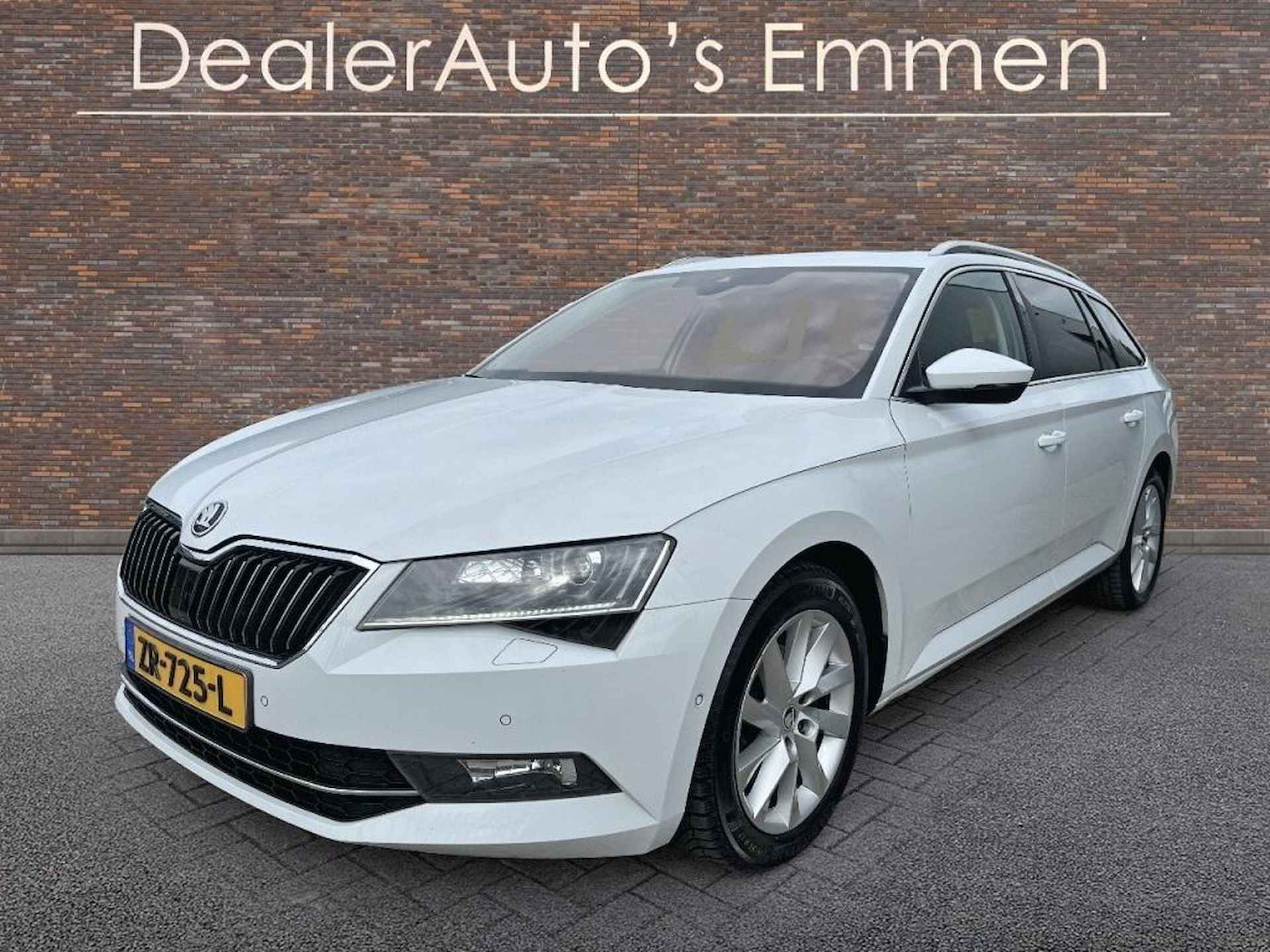 Škoda Superb Combi 1.5 TSI ECC LMV NAVIGATIE CRUISE PDC - 2/46