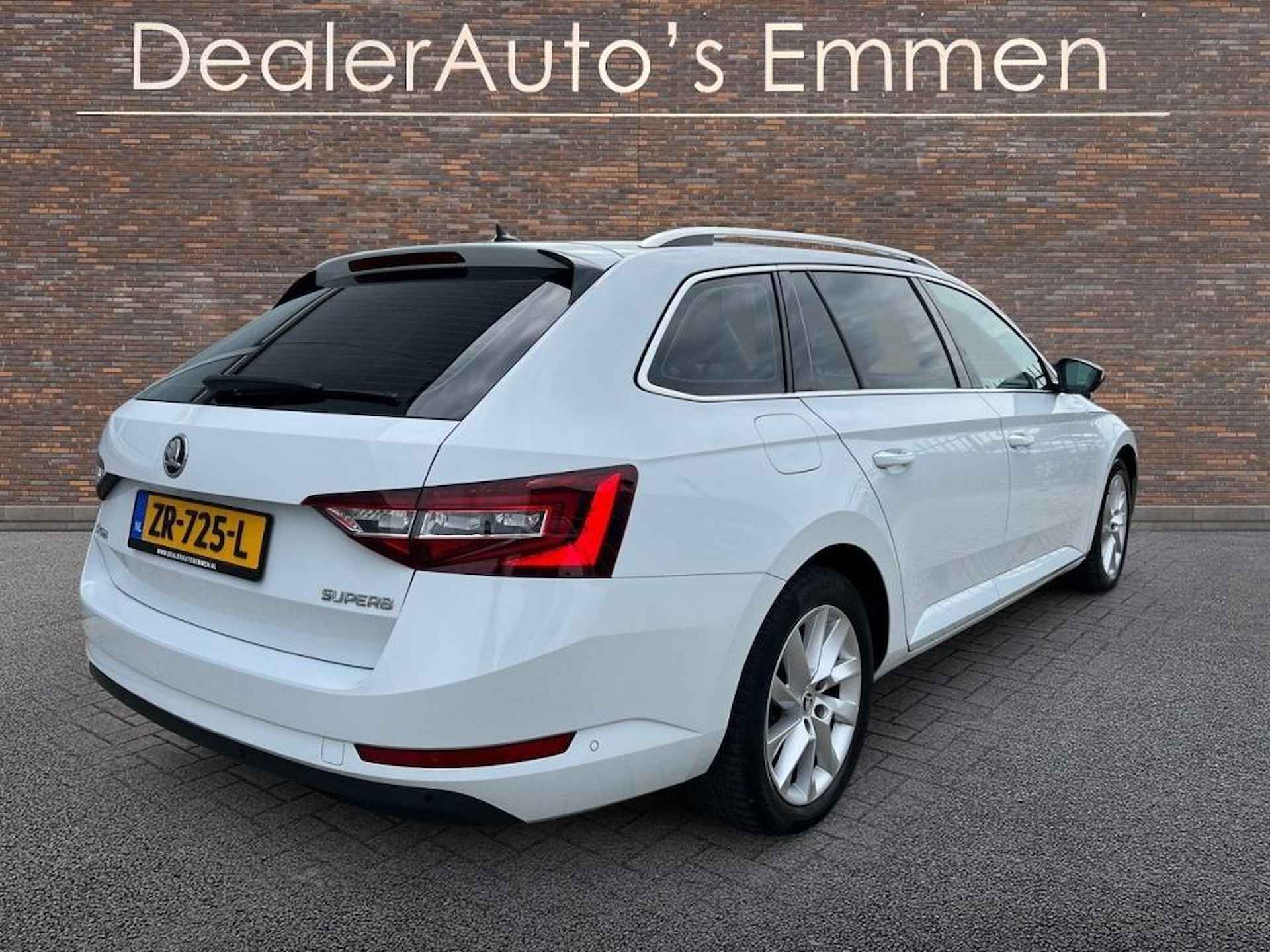 Škoda Superb Combi 1.5 TSI ECC LMV NAVIGATIE CRUISE PDC - 4/46