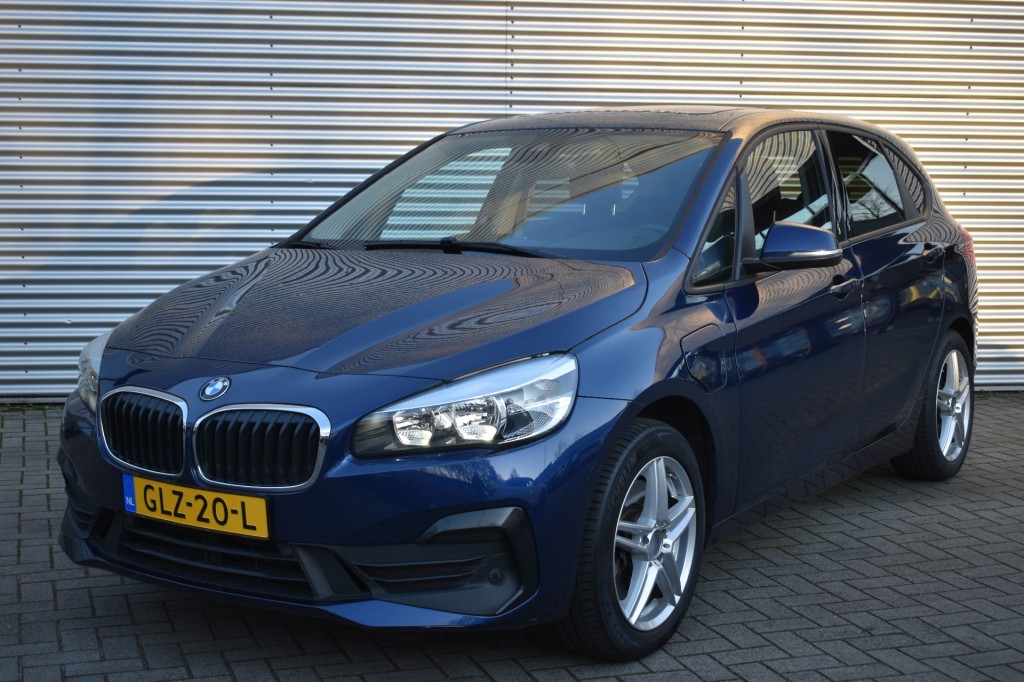 BMW 2-serie Active Tourer 225XE PHEV IPERFORMANCE / LEDER / P. DAK / HARMAN KARDON