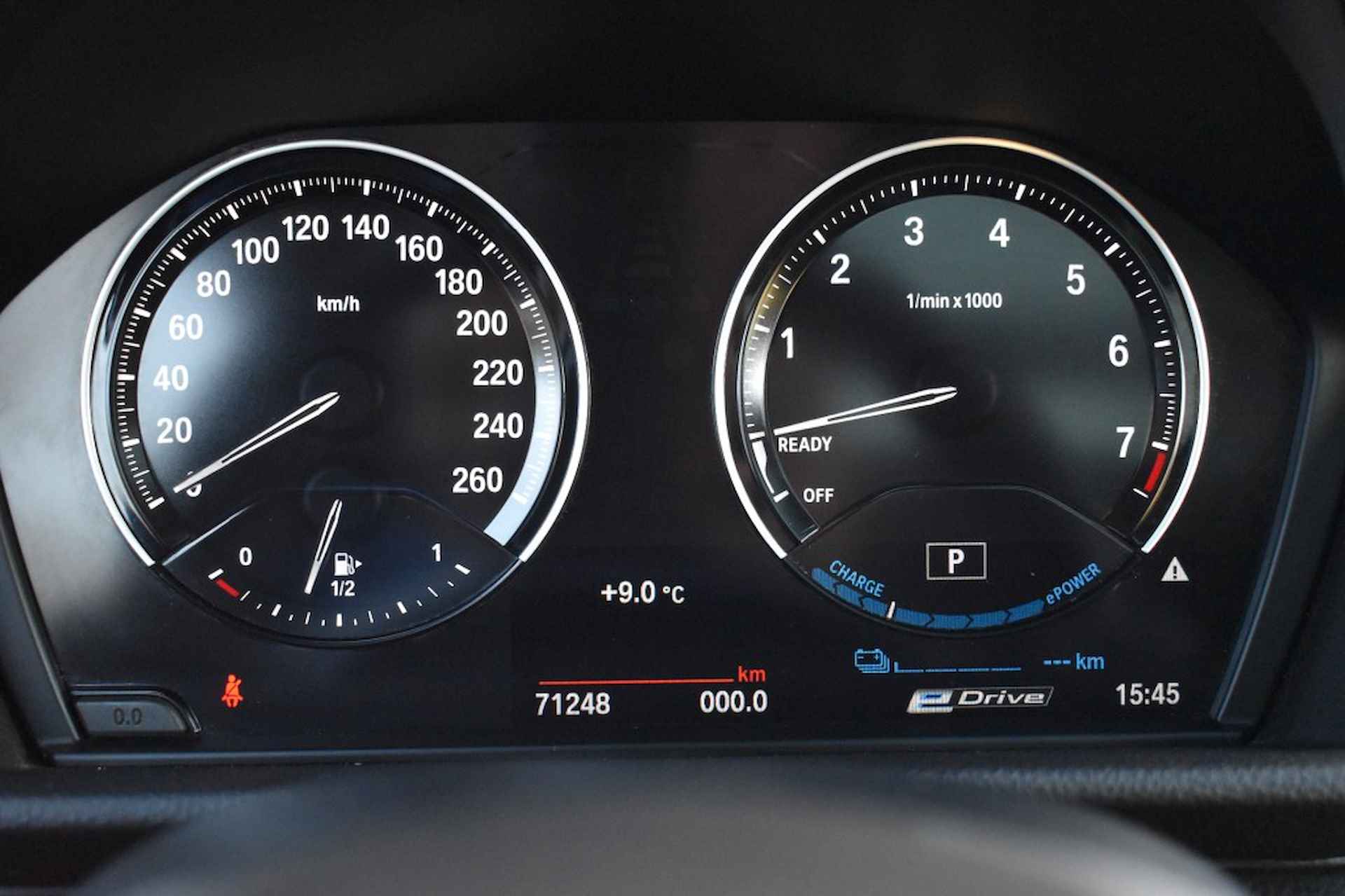 BMW 2-serie Active Tourer 225XE PHEV IPERFORMANCE / LEDER / P. DAK / HARMAN KARDON - 21/48