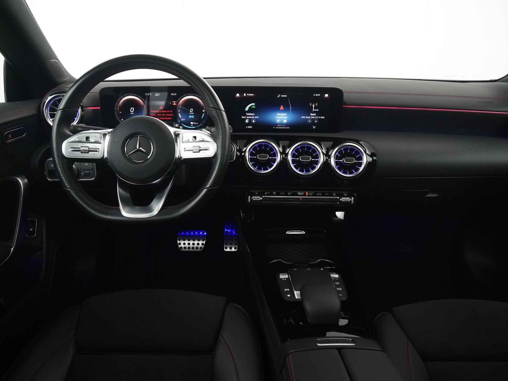 Mercedes-Benz CLA-klasse 250e AMG Night | Panoramadak | Multibeam LED | Carplay | Zondag Open! - 5/44