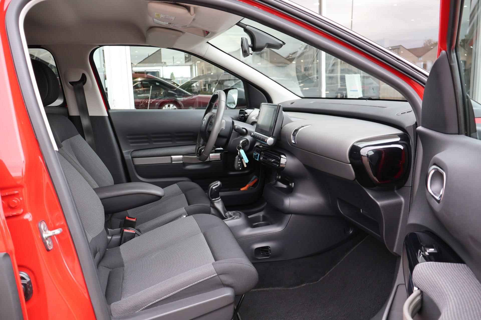 Citroen C4 Cactus 1.2 82pk Shine | Camera | Navigatie | Cruise Control | Climate Control - 15/26