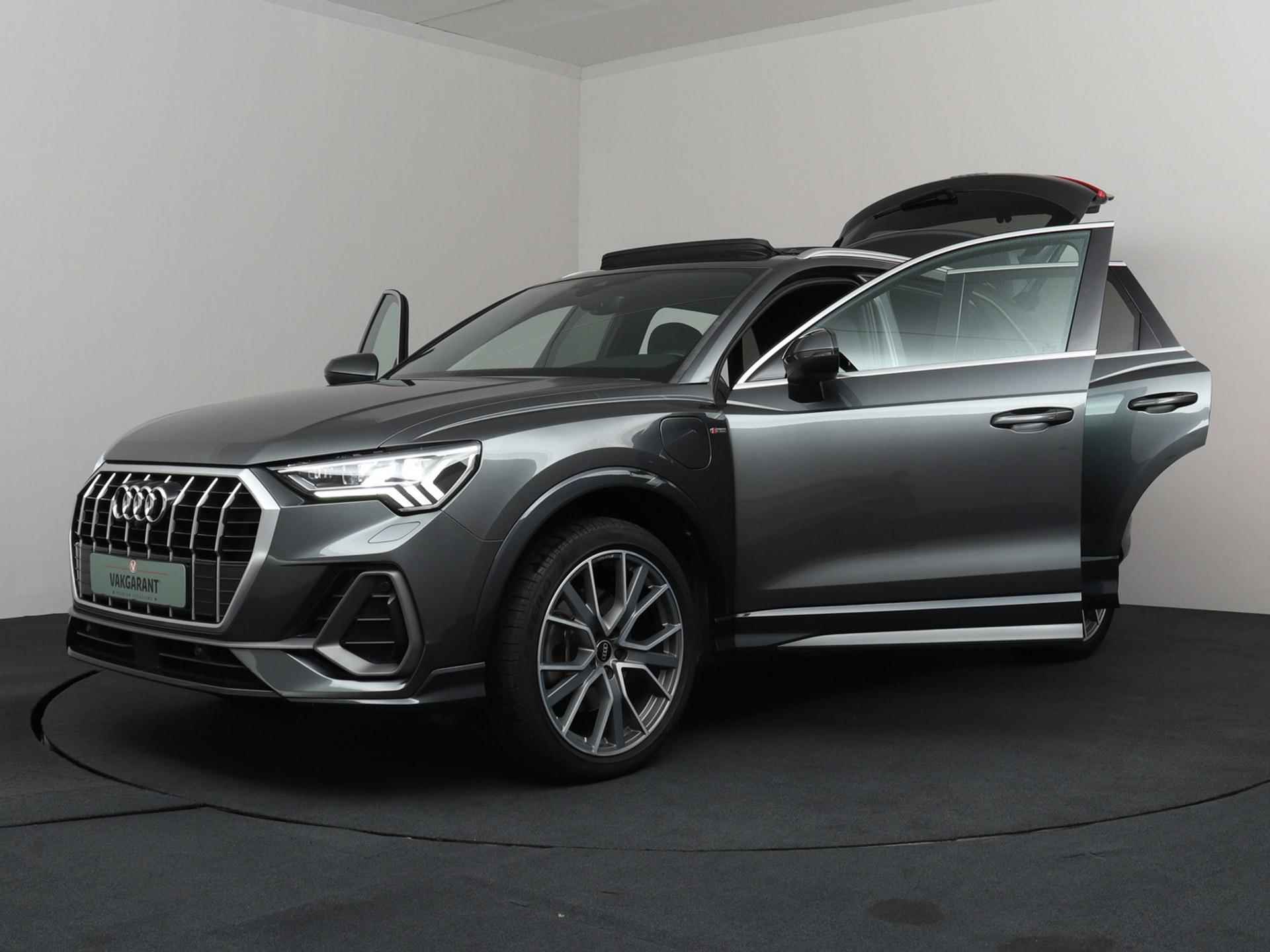 Audi Q3 45 TFSI e S edition PHEV MATRIX | Schuif-kanteldak | Leder | ACC - 41/45