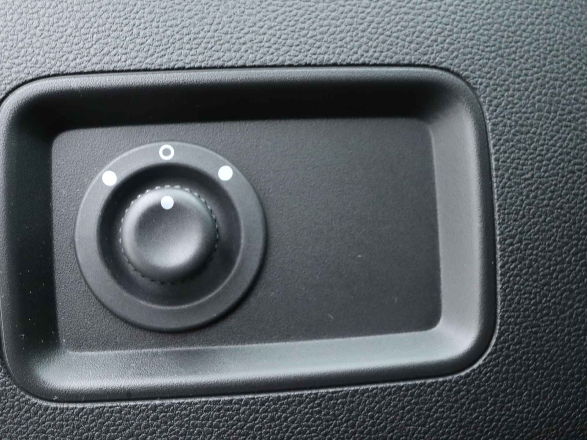 Dacia Duster 1.0 TCe Comfort | Cruise Control | Apple Carplay Android Auto | Dakrail | LM velgen | - 31/38
