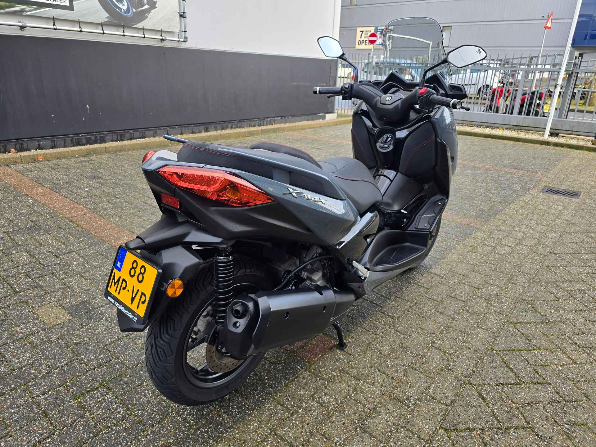 Yamaha XMAX 300 TECHMAX - 4/21