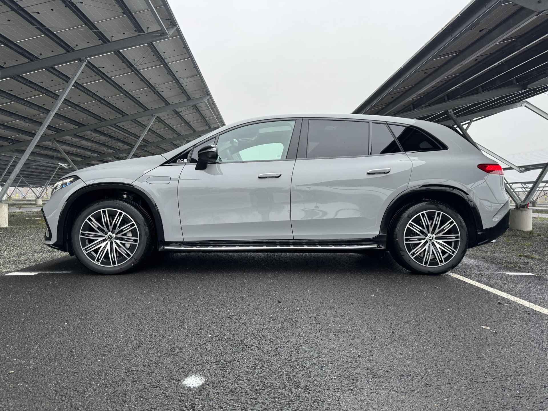 Mercedes-Benz EQS SUV 450+ AMG Line 108 kWh | Massagestoelen | Memory stoelen | Rijassistentiepakket + | Stoelverwarming/ventilatie | Burmester | 360 camera | Sfeerverlichting | Trekhaak | - 8/40