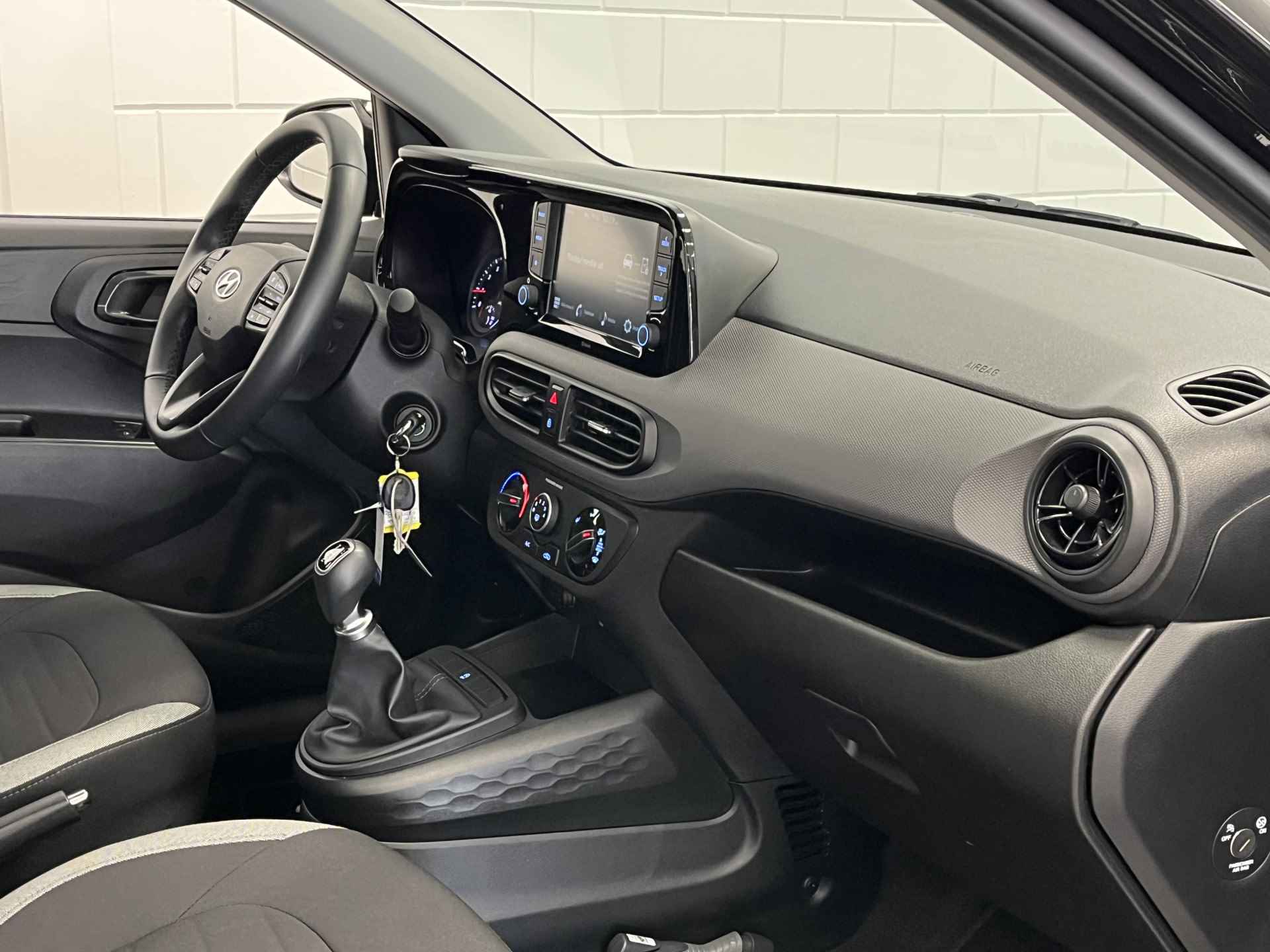 Hyundai i10 1.0 Comfort 5-zits APPLE / ANDROID NAVIGATIE | AIRCO | ZUINIGE AUTO! - 14/36