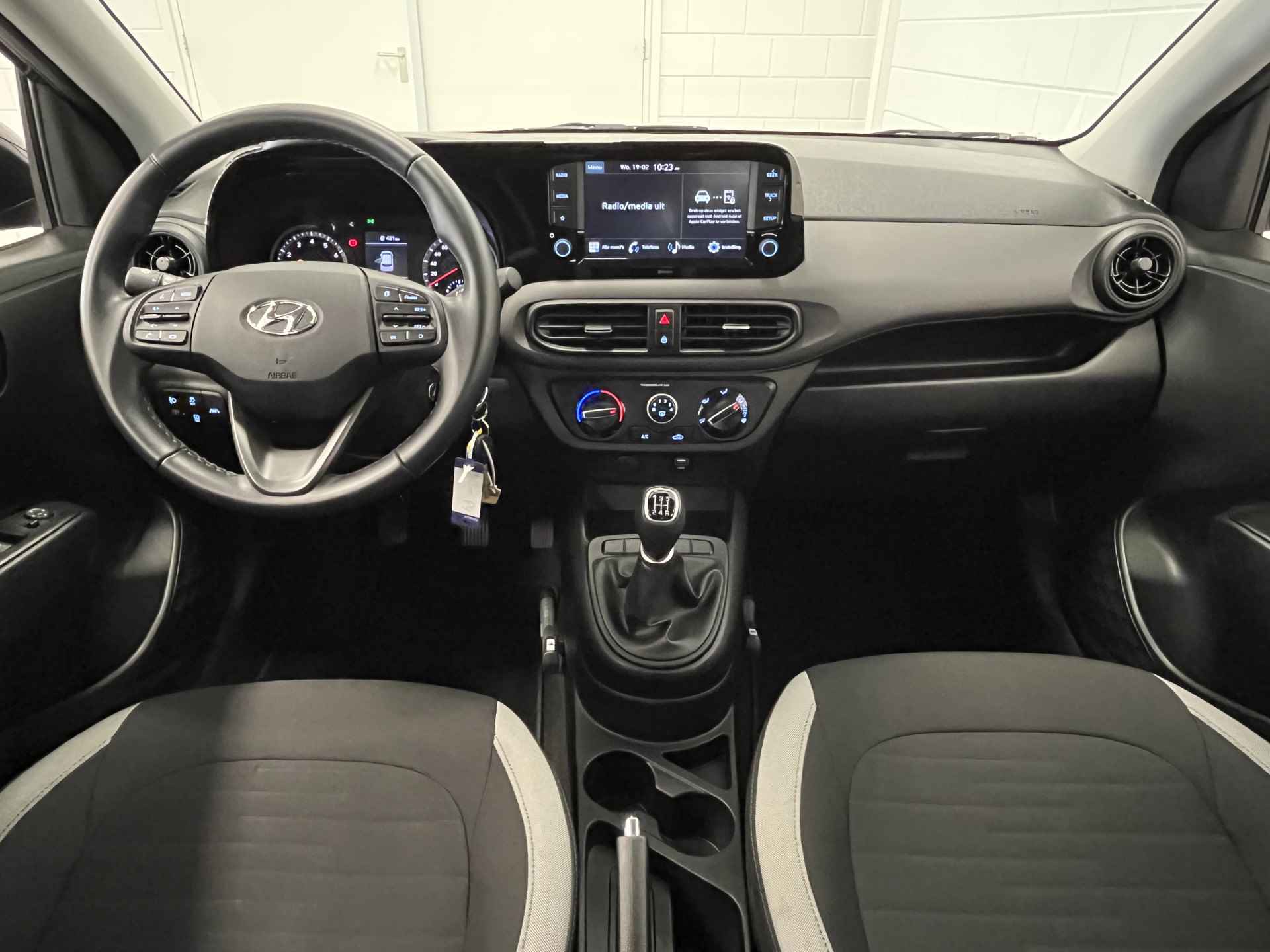 Hyundai i10 1.0 Comfort 5-zits APPLE / ANDROID NAVIGATIE | AIRCO | ZUINIGE AUTO! - 15/36