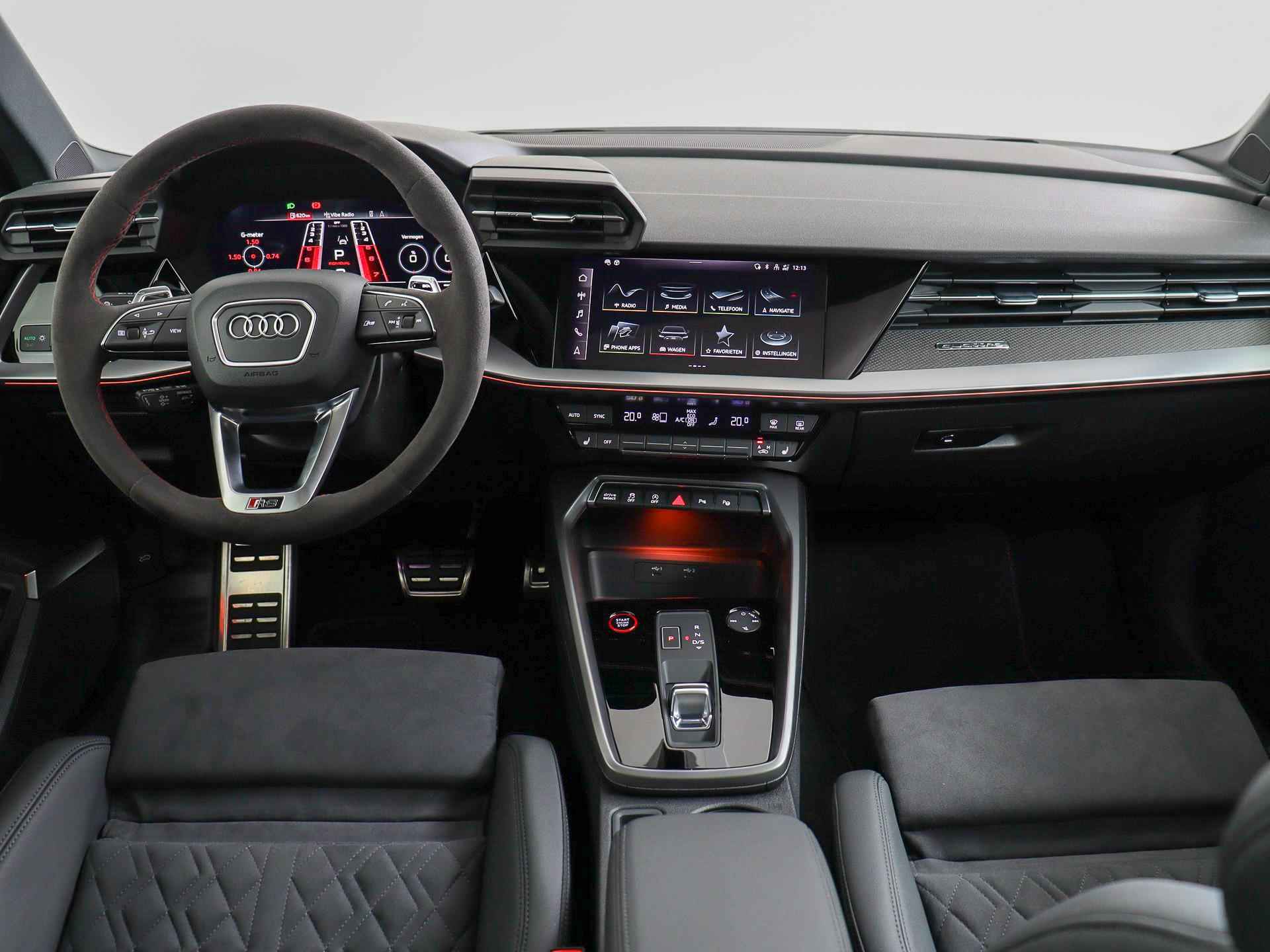 Audi RS3 Sportback 2.5 TFSI 400PK quattro | Pano.dak | RS-Sportuitlaat | Keyless entry | Matrix LED | Adapt. cruise | 19'' | Alcantara stuur | Top view camera | B&O - 3/67