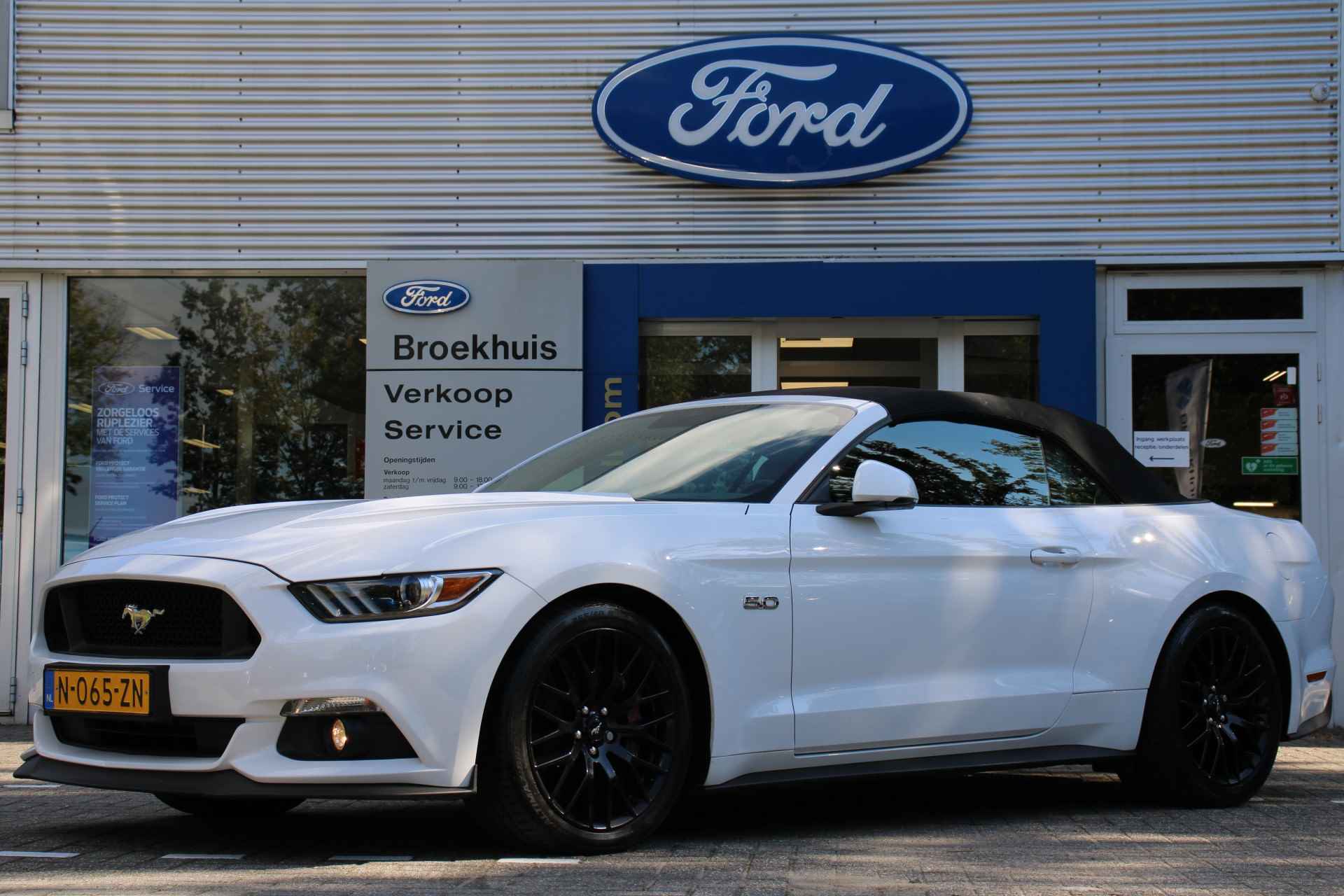 Ford Mustang Cabrio 5.0 V8 GT | DEALER OH! | UNIEKE STAAT! | STOELVERWARMING + KOELING | CUSTOM PACK | LEDER | SHAKER | CAMERA - 2/53