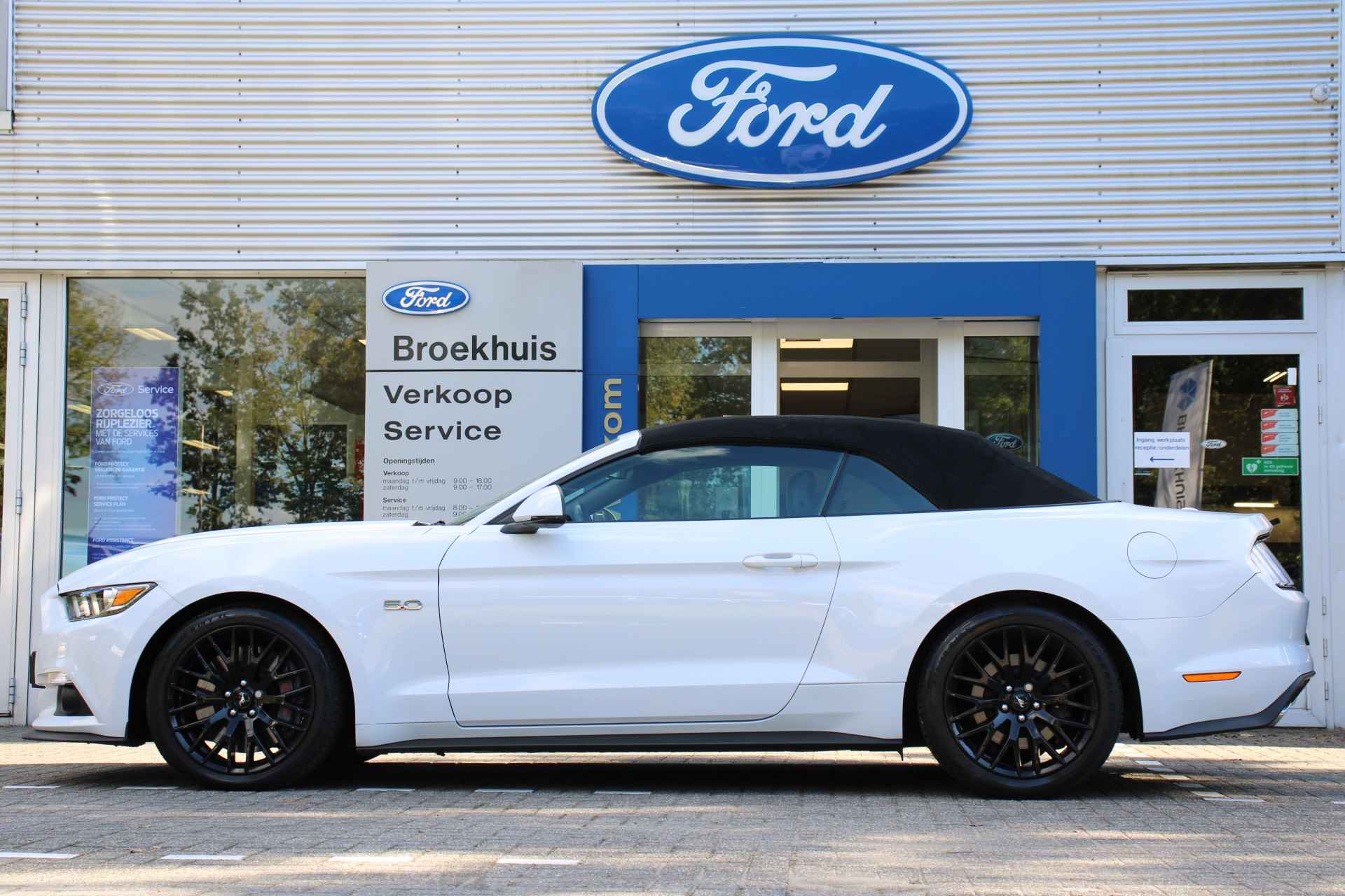 Ford Mustang Cabrio 5.0 V8 GT | DEALER OH! | UNIEKE STAAT! | STOELVERWARMING + KOELING | CUSTOM PACK | LEDER | SHAKER | CAMERA - 4/53