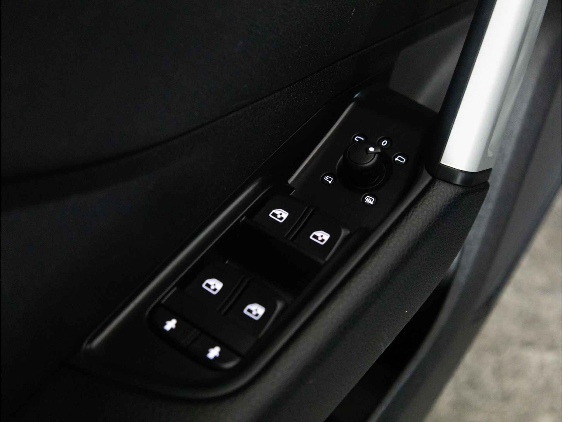 Audi Q2 AUTOMAAT 35 TFSI 150 PK Advanced edition | LED | Achteruitrijcamera | Stoelverwarming | Navigatie Via Smartphone | - 16/39
