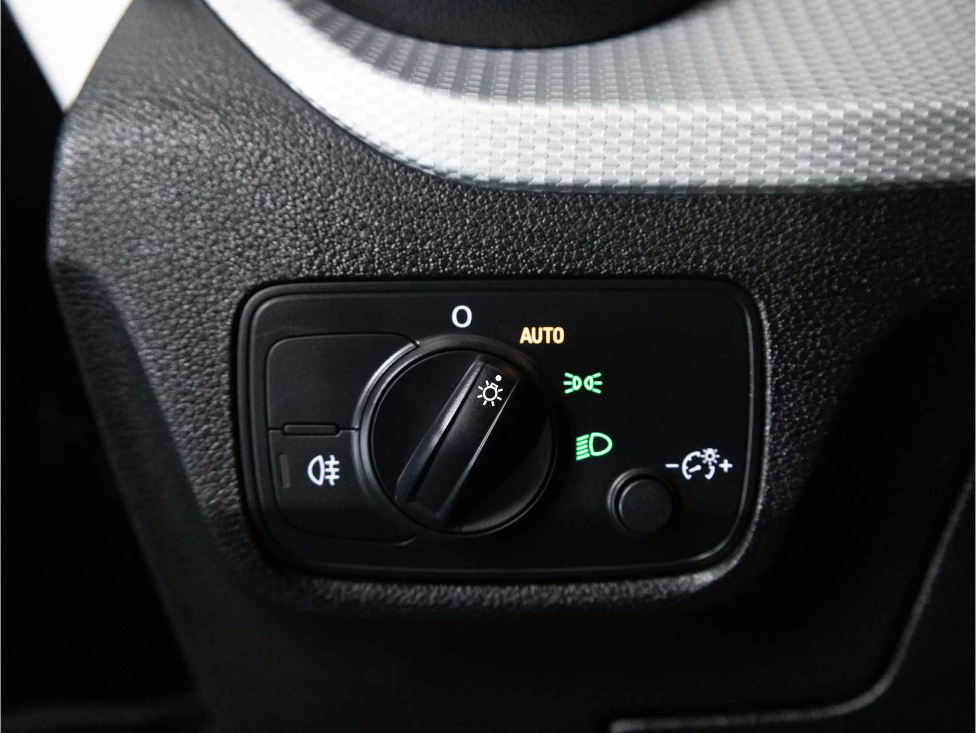 Audi Q2 AUTOMAAT 35 TFSI 150 PK Advanced edition | LED | Achteruitrijcamera | Stoelverwarming | Navigatie Via Smartphone | - 19/39