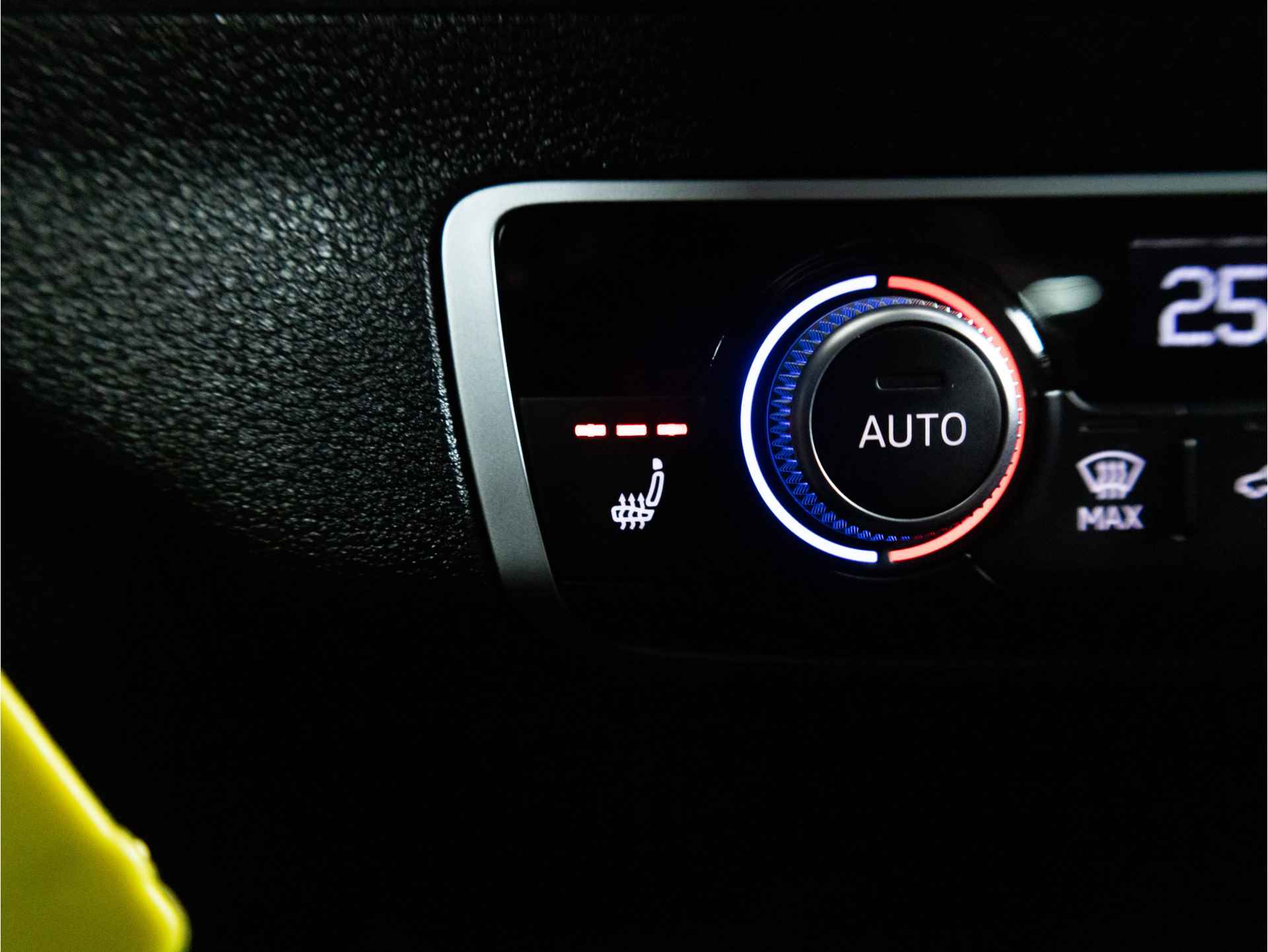 Audi Q2 AUTOMAAT 35 TFSI 150 PK Advanced edition | LED | Achteruitrijcamera | Stoelverwarming | Navigatie Via Smartphone | - 25/39