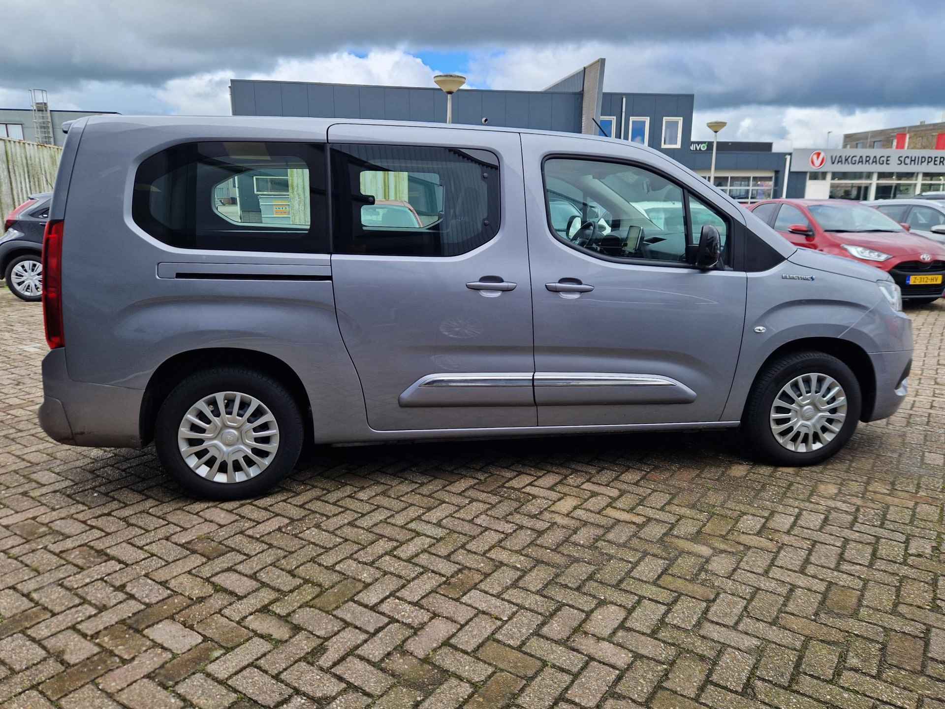 Toyota PROACE CITY Verso Electric Live Long 50 kWh - 4/26