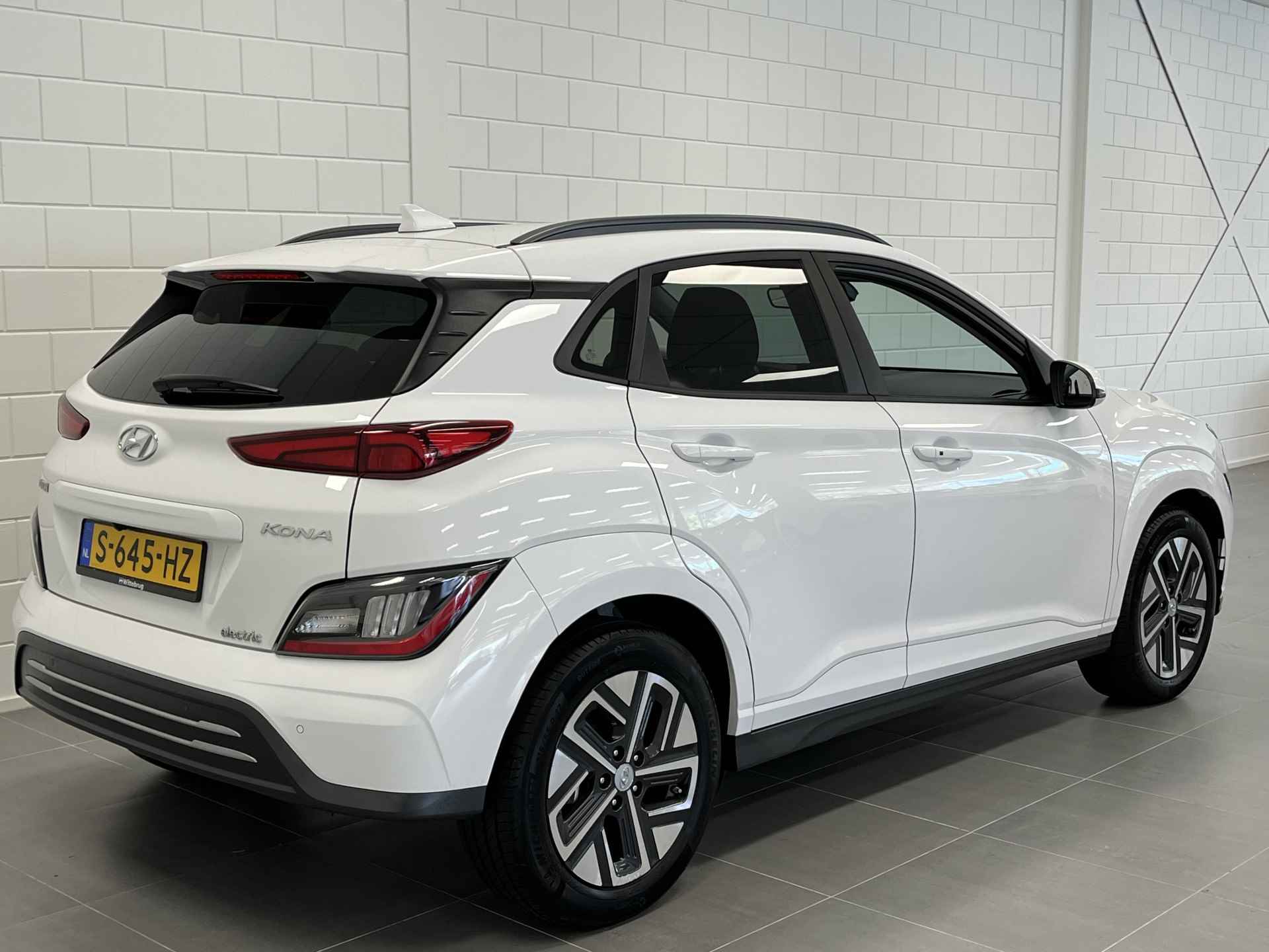 Hyundai KONA EV Fashion 39 kWh 3-FASE LADEN | NAVIGATIE | PARKEERCAMERA | CLIMATE CONTROL - 5/41