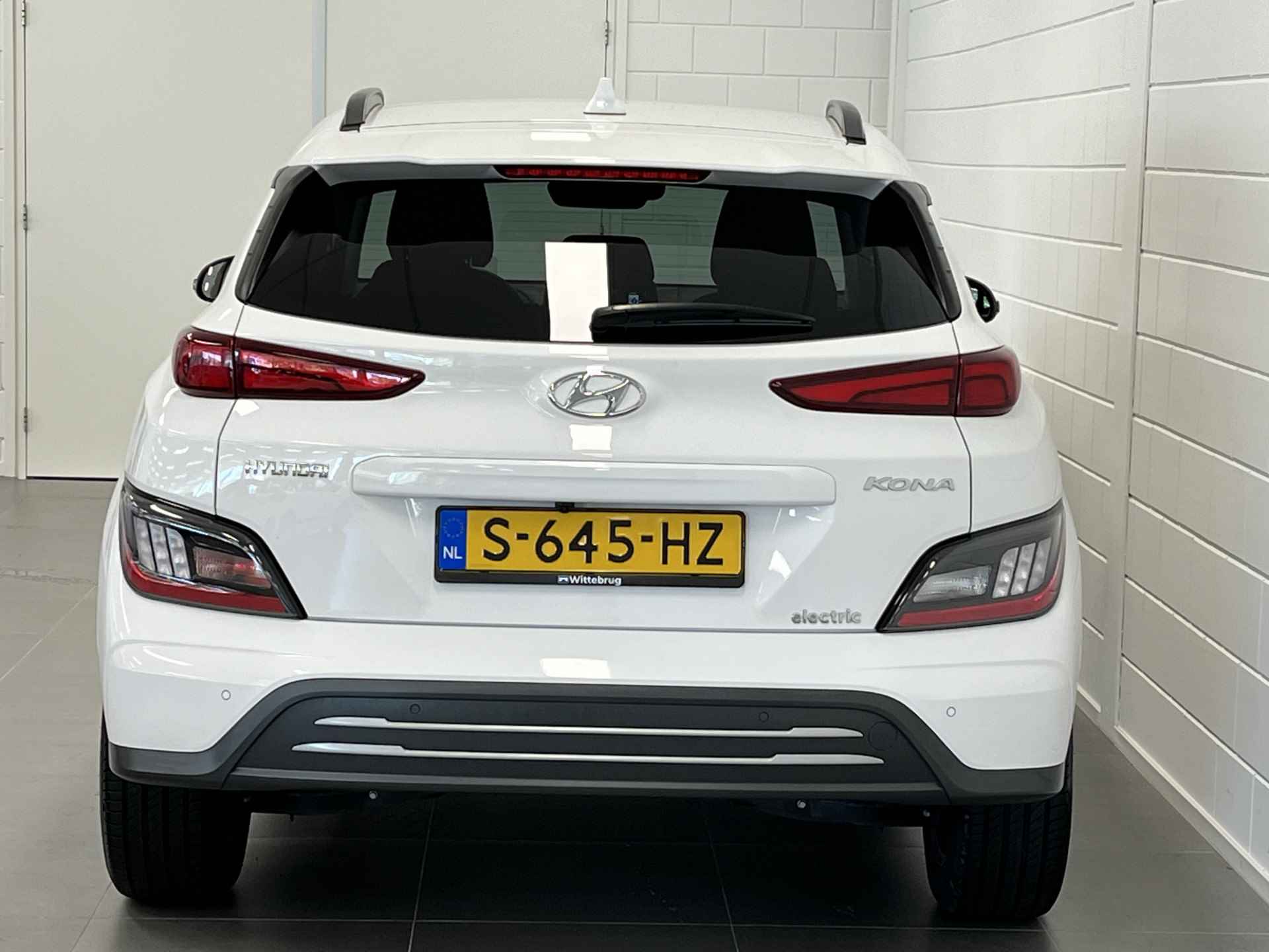 Hyundai KONA EV Fashion 39 kWh 3-FASE LADEN | NAVIGATIE | PARKEERCAMERA | CLIMATE CONTROL - 39/41