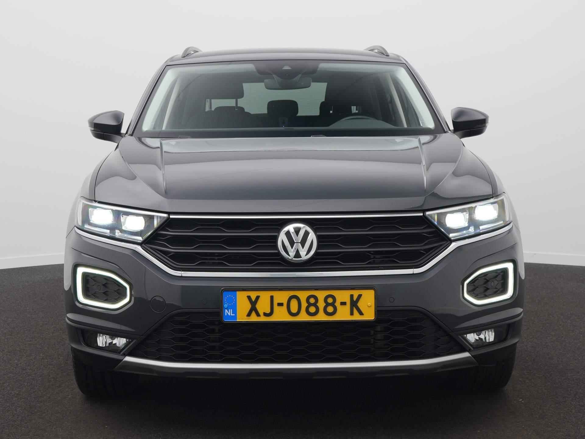 Volkswagen T-Roc 1.5 TSI Style / Camera / LED / Digitale cockpit / Climate - 2/44