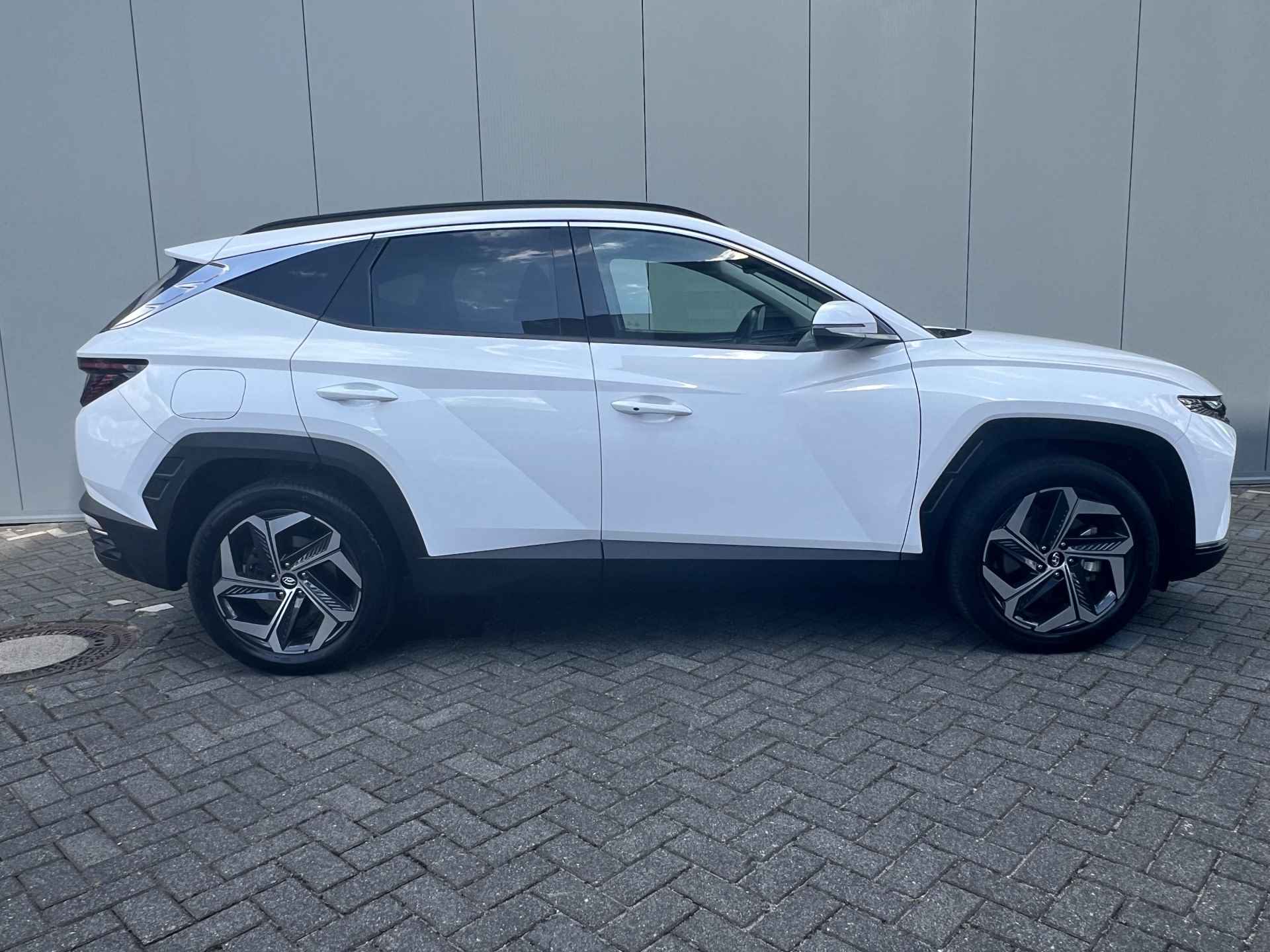 Hyundai Tucson 1.6 T-GDI PHEV 265pk Comfort Smart Automaat | Climata | Camera | Carplay | Keyless | Navigatie | Full - Led | Elek. Klep | Winte - 3/30