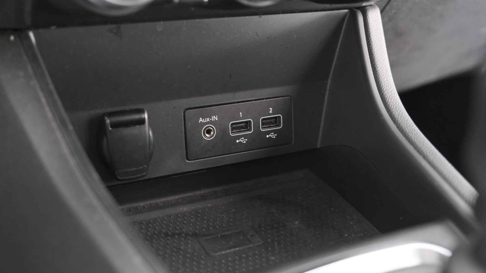 Renault Captur TCe 90 Intens | Camera | Navigatie | Parkeersensoren | Apple Carplay - 37/68
