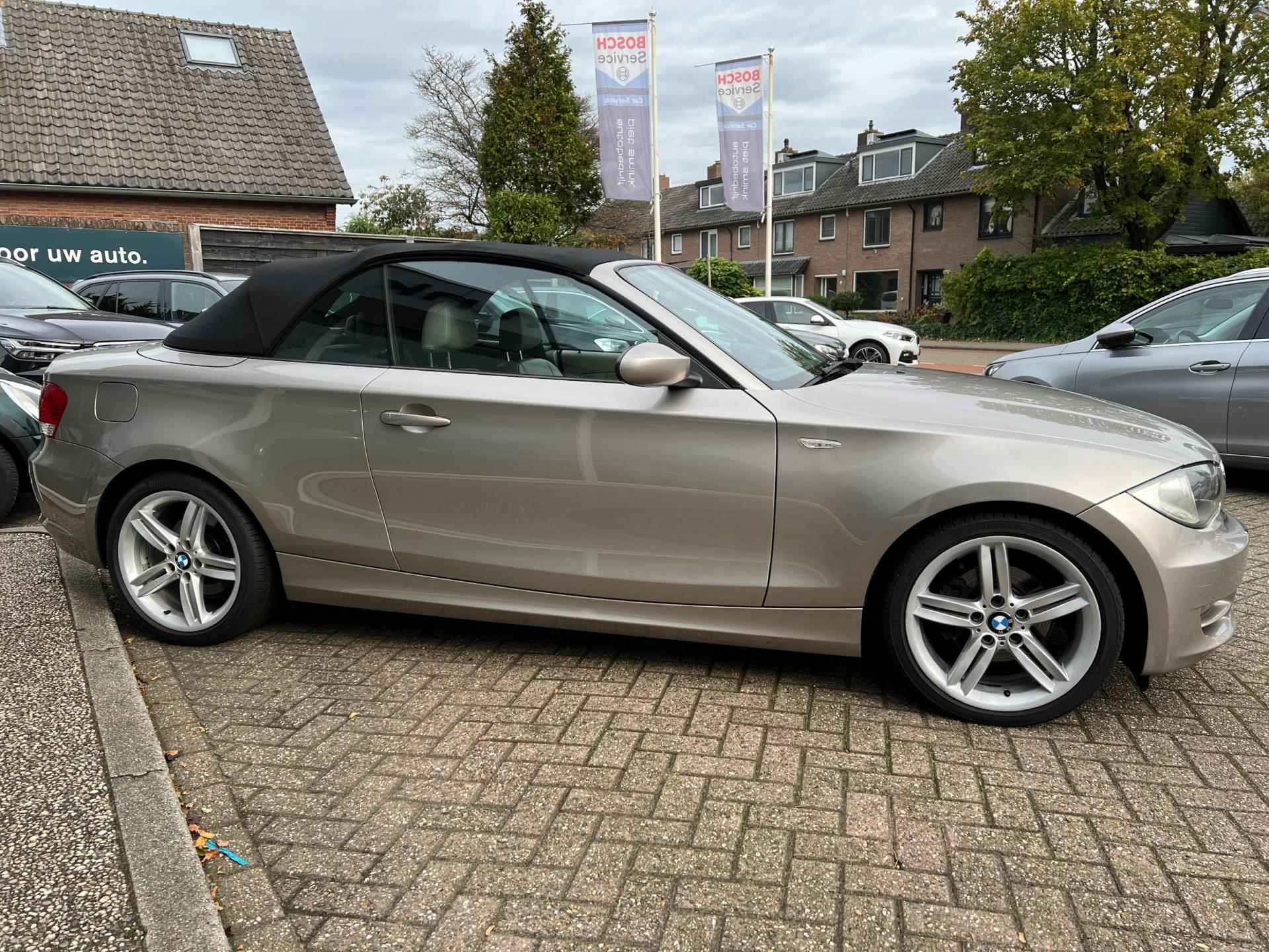 BMW 1-serie Cabrio 118i High Executive - 4/28