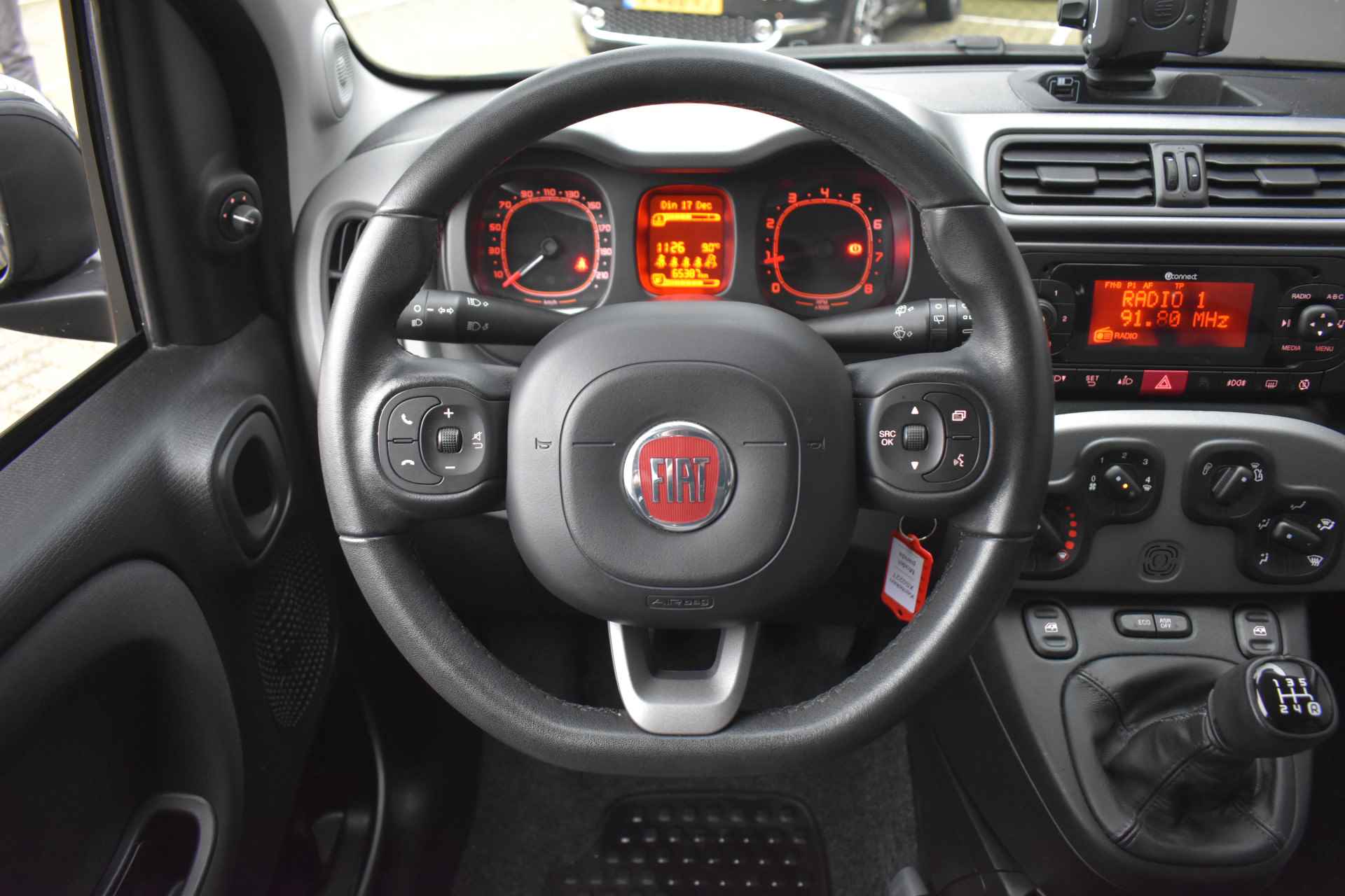 Fiat Panda 0.9 TwinAir Lounge | 1e Eigenaar | Airco | Dealeronderhouden | Winter/Zomerset aanwezig | !! - 12/37