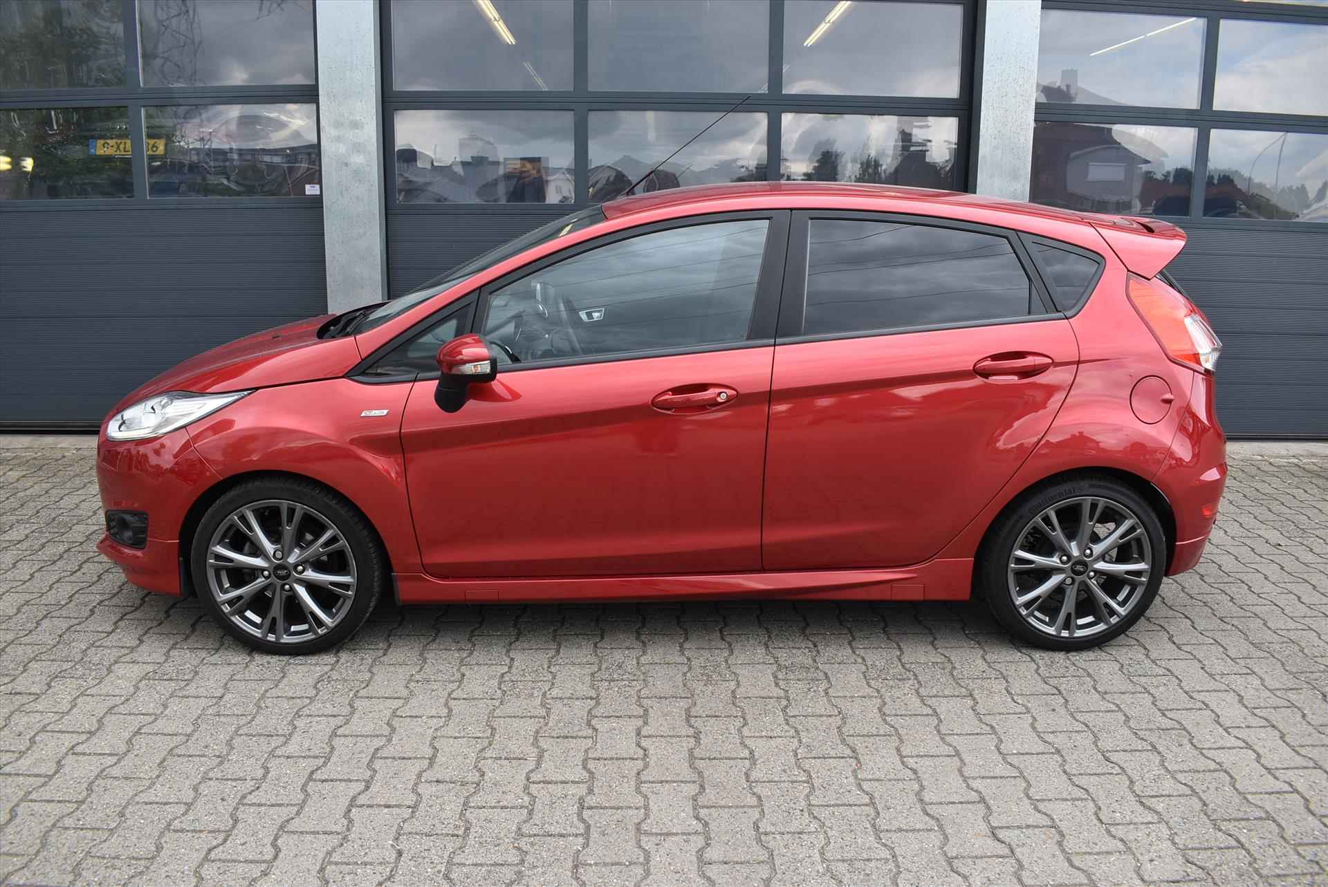 FORD Fiesta 1.0 EcoBoost 100pk ST Line - 2/32