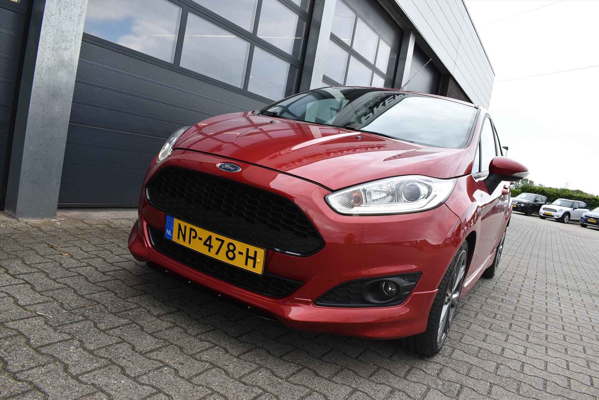 FORD Fiesta 1.0 EcoBoost 100pk ST Line - 12/32