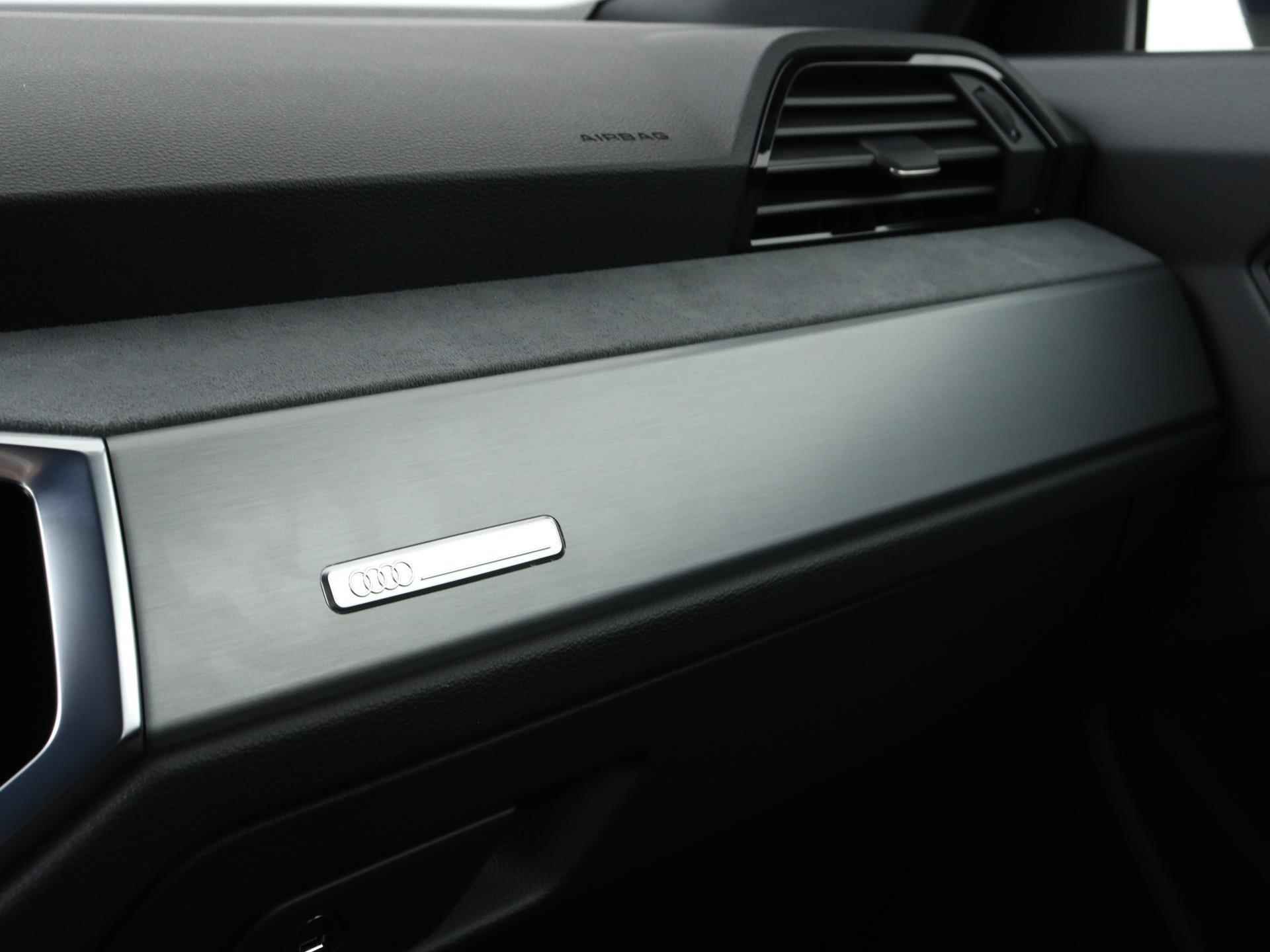 Audi Q3 Sportback 45 TFSI e S Edition 245 PK | Plug-in Hybrid | S-line exterieur | S-line interieur | Navigatie | Climate Control | Stoelverwarming | Adaptive cruise control | - 12/33