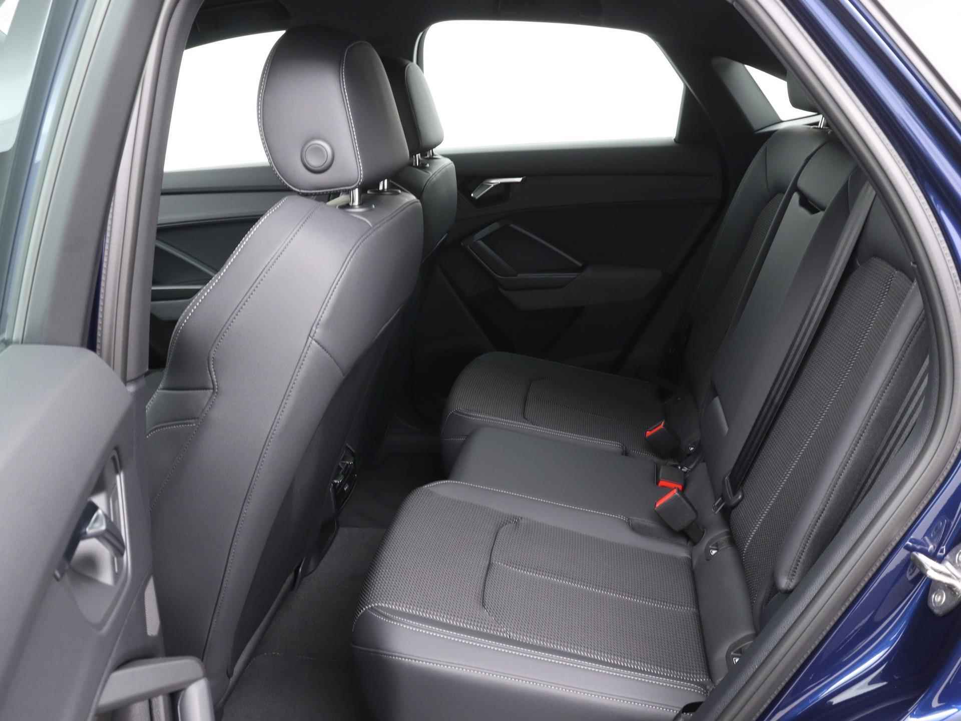 Audi Q3 Sportback 45 TFSI e S Edition 245 PK | Plug-in Hybrid | S-line exterieur | S-line interieur | Navigatie | Climate Control | Stoelverwarming | Adaptive cruise control | - 18/33