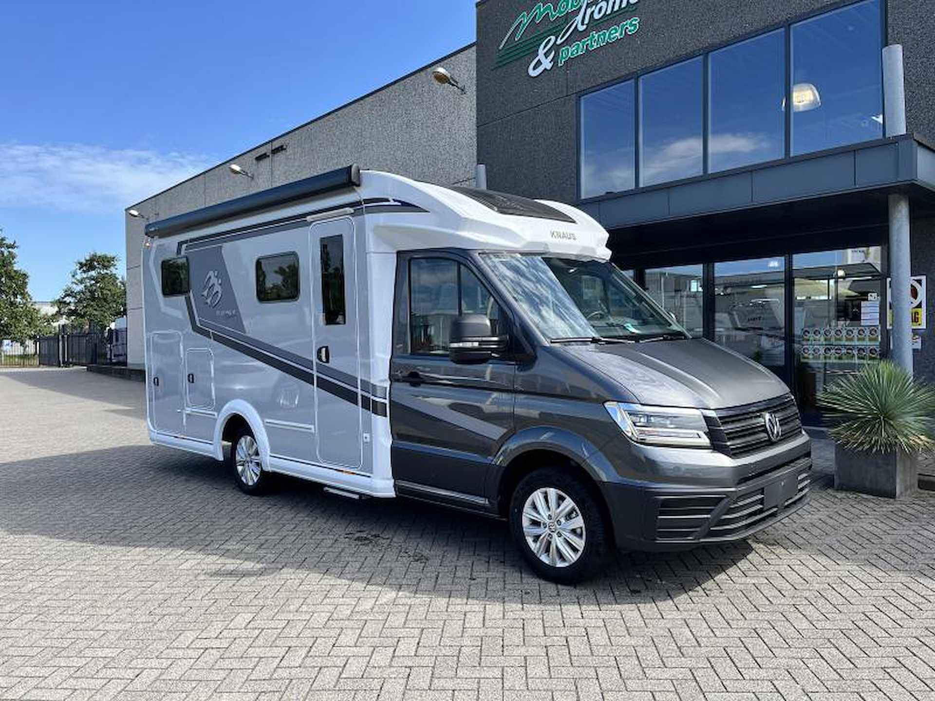 Knaus Van TI Plus 650 MEG PLATINUM SEL./SUMMERSALE - 7/20