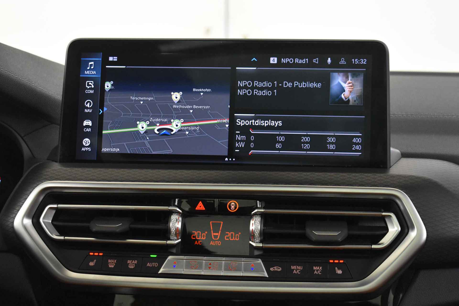 BMW iX3 Executive 80 kWh / Sportstoelen / Stoelverwarming / Adaptief onderstel / Adaptieve LED / Parking Assistant / Live Cockpit Professional - 25/51