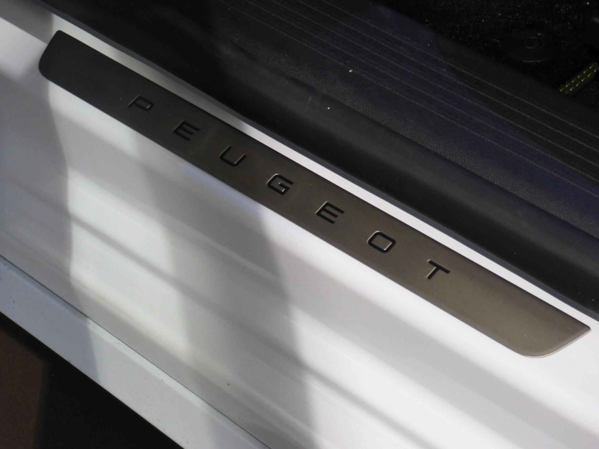 Peugeot 308 5-deurs GT Pack Business 1.2 PureTech 130pk EAT8 AUTOMAAT NAVI | 360° CAMERA | ELEKTRISCHE STOELEN | STOELVERW. | NAPPA LEDER | ADAPTIVE CRUISE | FOCAL - 20/76