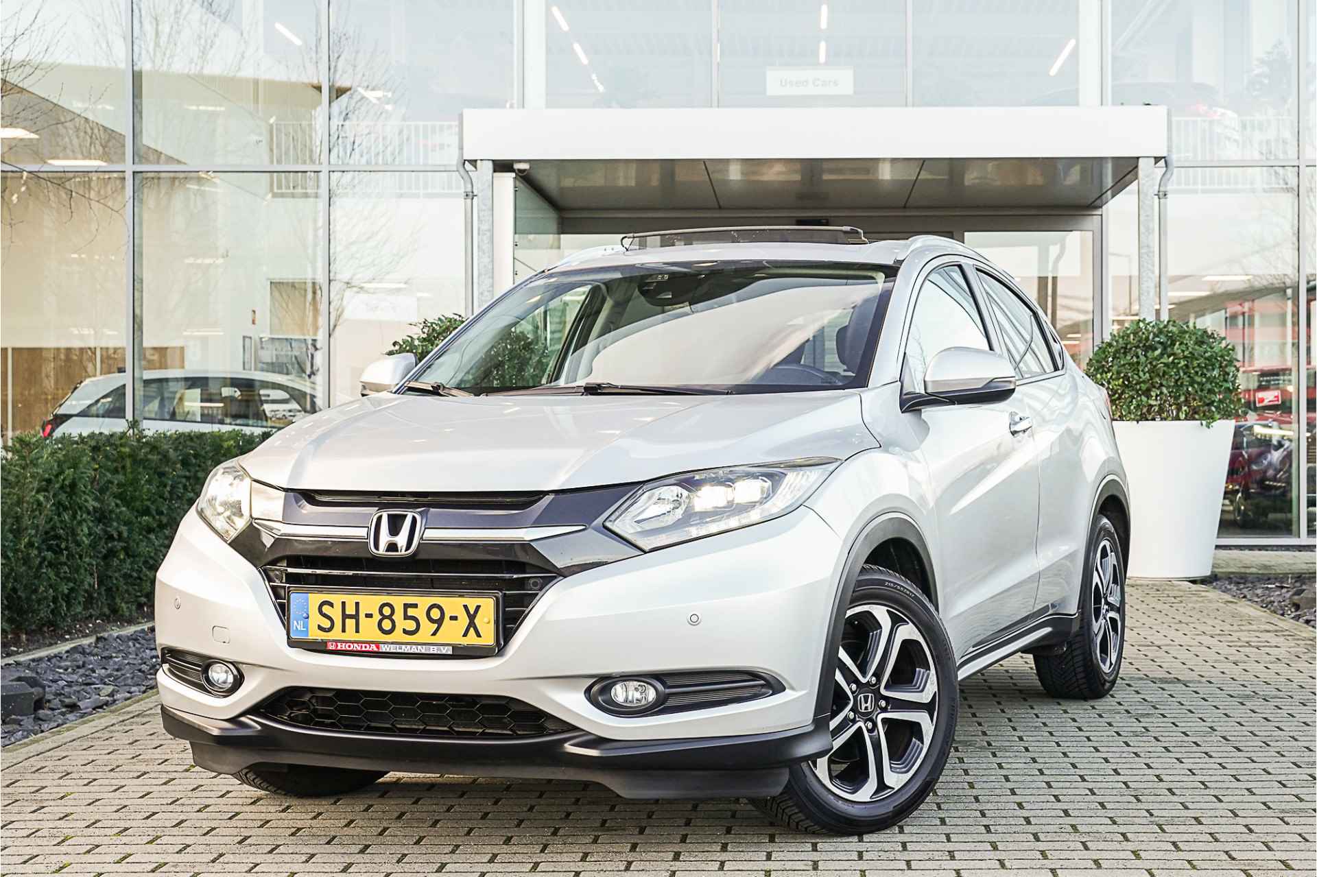 Honda HR-V 1.5i V-TEC EXECUTIVE - PANORAMADAK - TREKHAAK - NAVIGATIE - ALL WEATHERS - 2/54