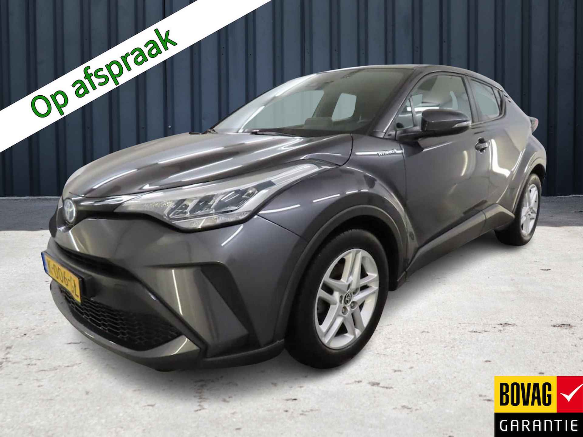 Toyota C-HR 1.8 Hybrid Active 1e-Eig. Keurig-Onderh. BOVAG-Garantie. NL-Auto. Navigatie/Apple-Carplay/Android-Auto, Adaptive-Cruisecontrol, Keyless-Start, Achteruitrijcamera, DAB, Lm-Velgen-17Inch, Privacy-Glas