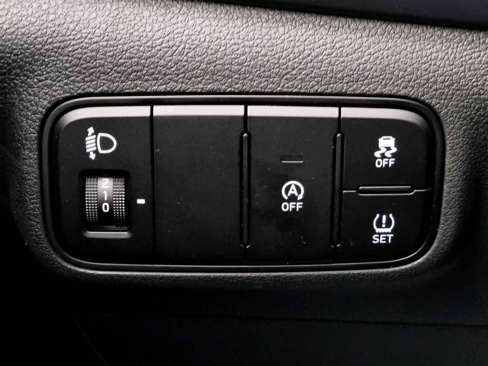 Hyundai Bayon 1.0 T-GDI Comfort / Private Lease Vanaf €429,- / Navigatie via Android Auto/Apple Carplay - 29/37