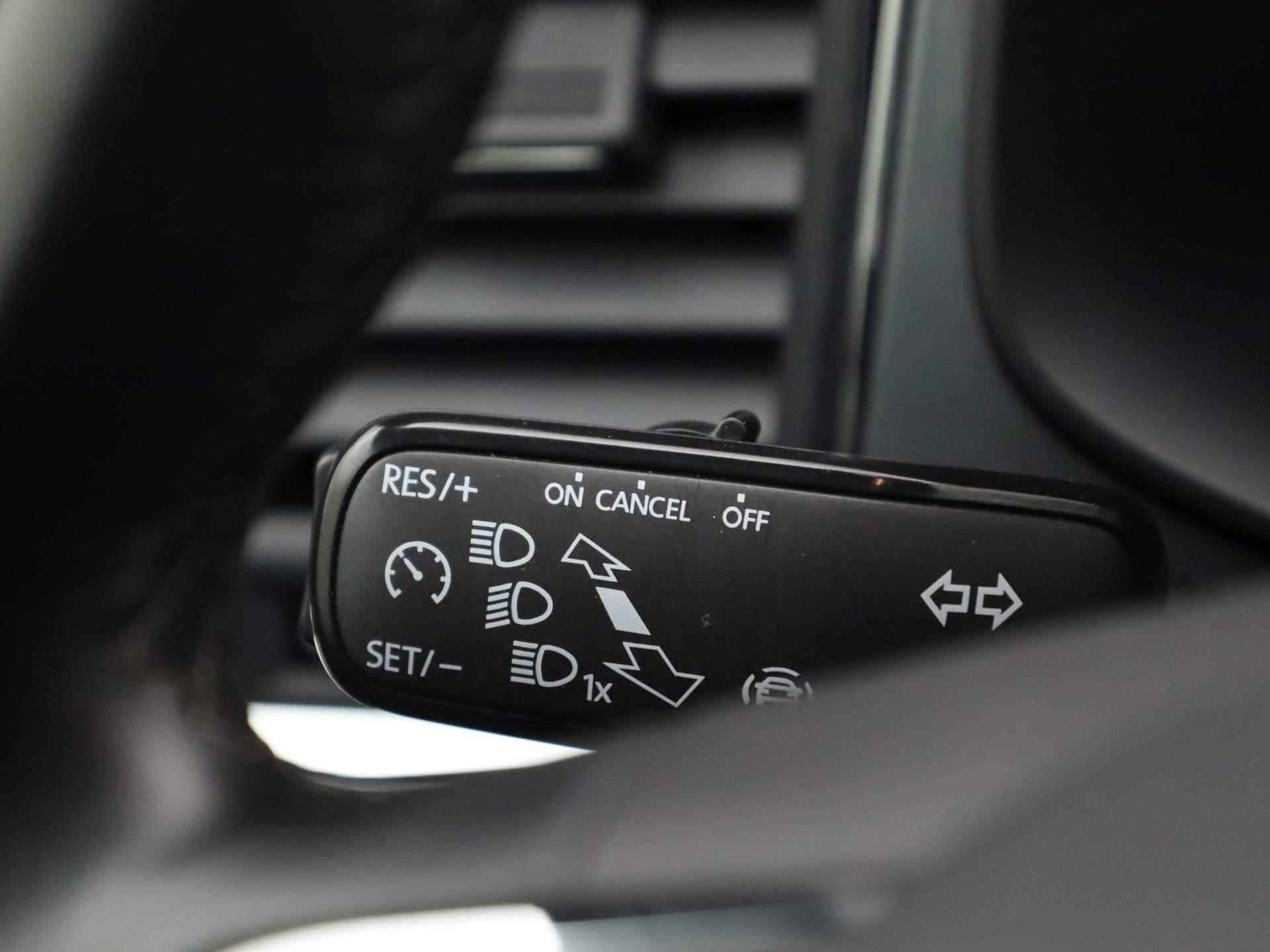 SEAT Ateca 1.0 EcoTSI Style Business Intense · Navigatie · Parkeersensoren + camera · Cruise control - 8/40