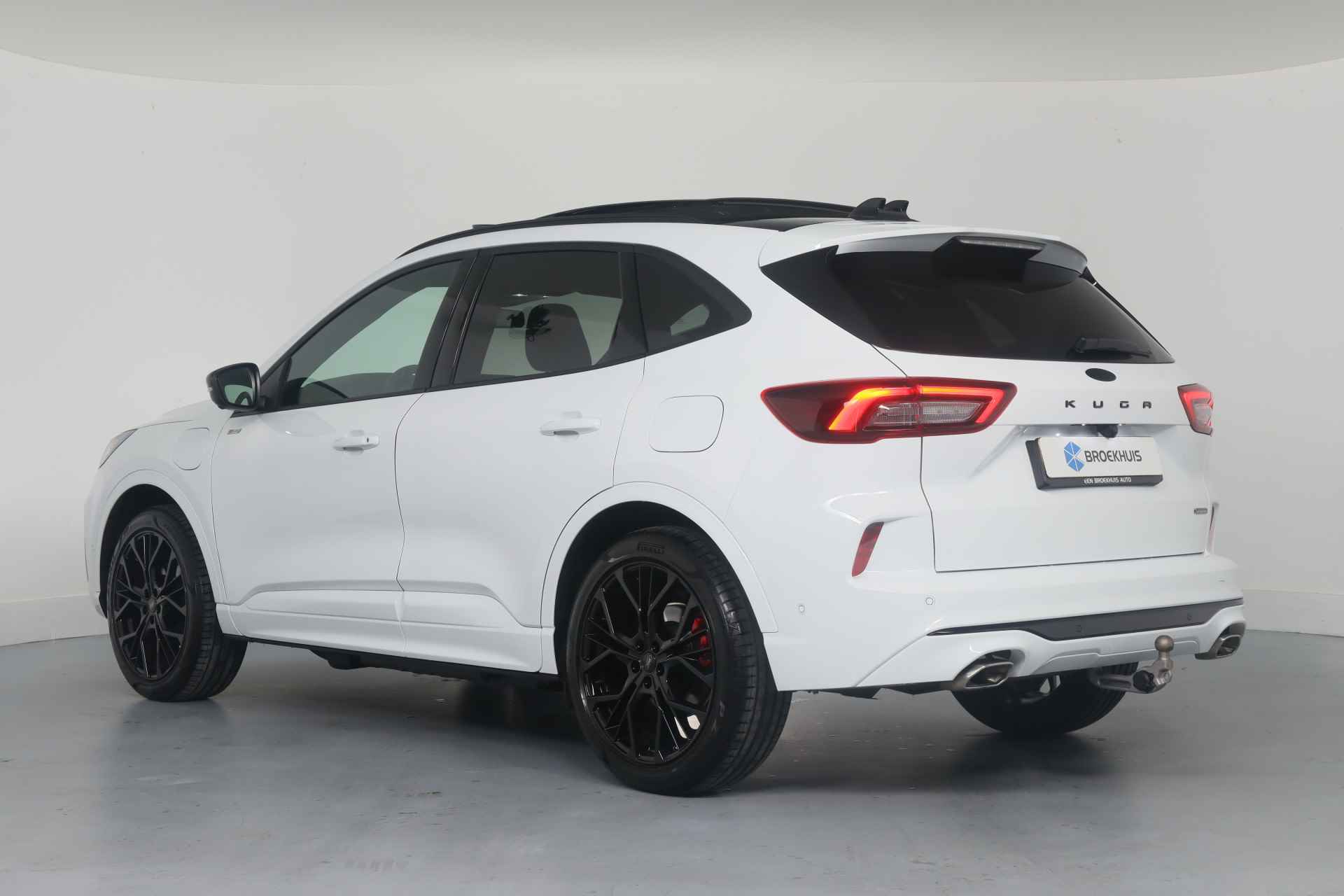 Ford Kuga 2.5 PHEV ST-Line X | Snel Leverbaar! | Black Pack | Wegklapbare Trekhaak | Panoramadak | Technology Pack | Winter Pack | 20 Inch - 24/45