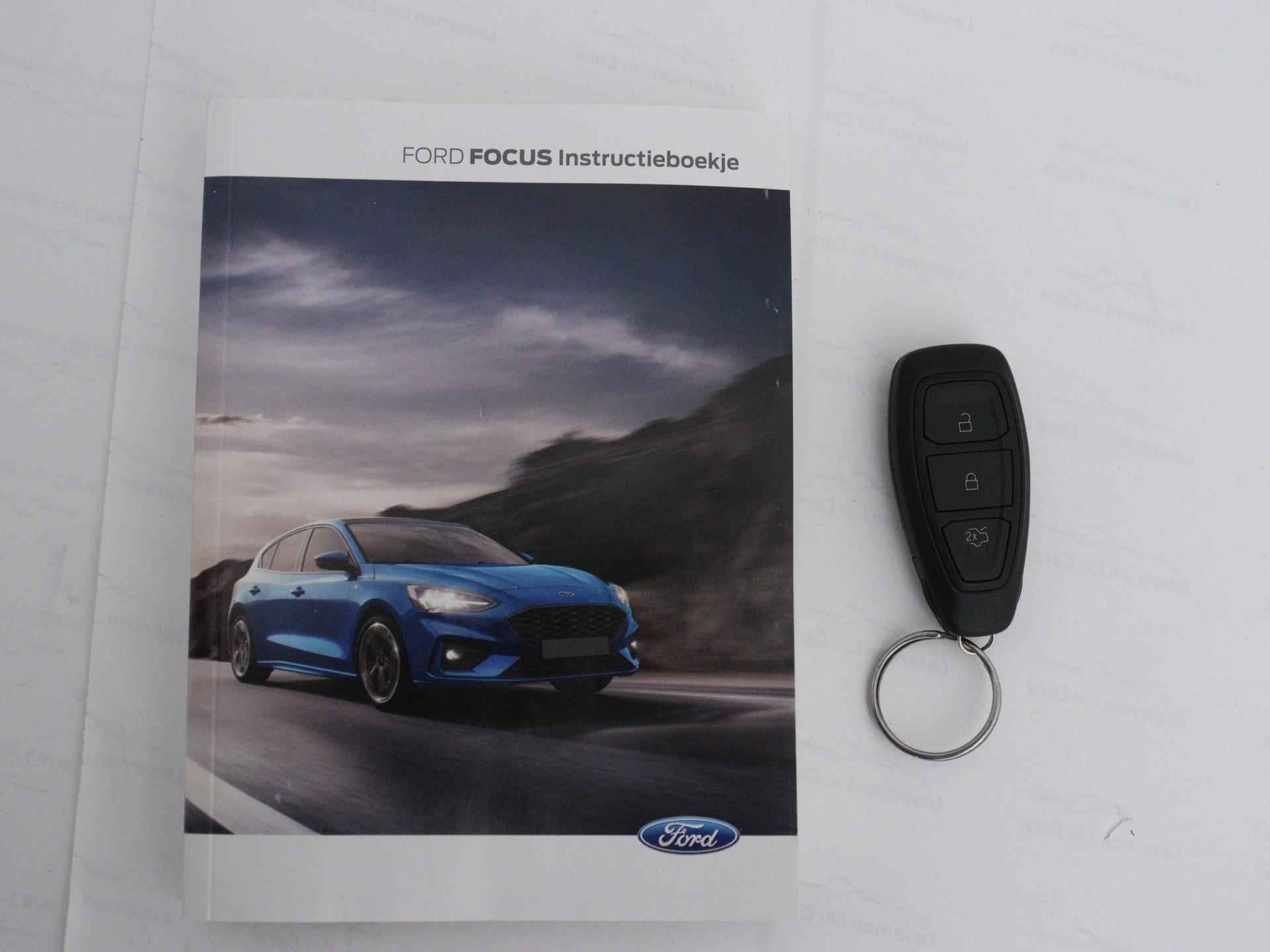 Ford Focus Wagon 1.0 EcoBoost Titanium Business | 125PK | Automaat | Panoramadak | Full LED koplampen | Navigatie| Verwarmbare stoelen | - 18/22
