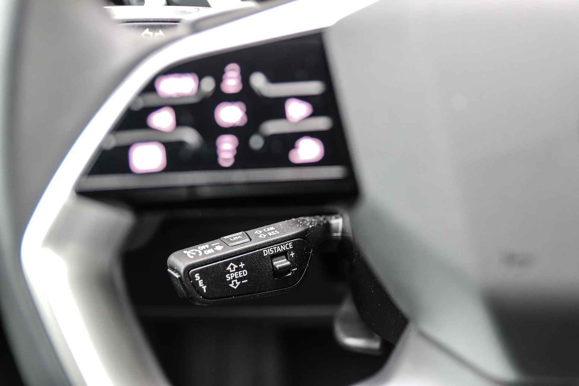 Audi Q4 e-tron 40 204pk Advanced Edition 77 kWh | Achteruitrijcamera | Zwart Optiek - 34/38