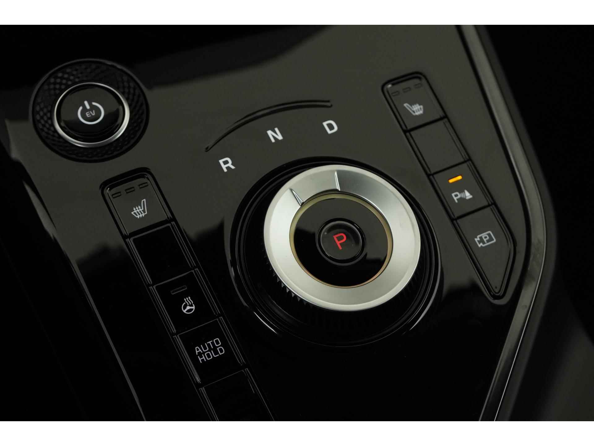 Kia e-Niro DynamicPlusLine 65kWh | Schuifdak | Head-up display | Cruise control adaptief | Zondag Open! - 13/53