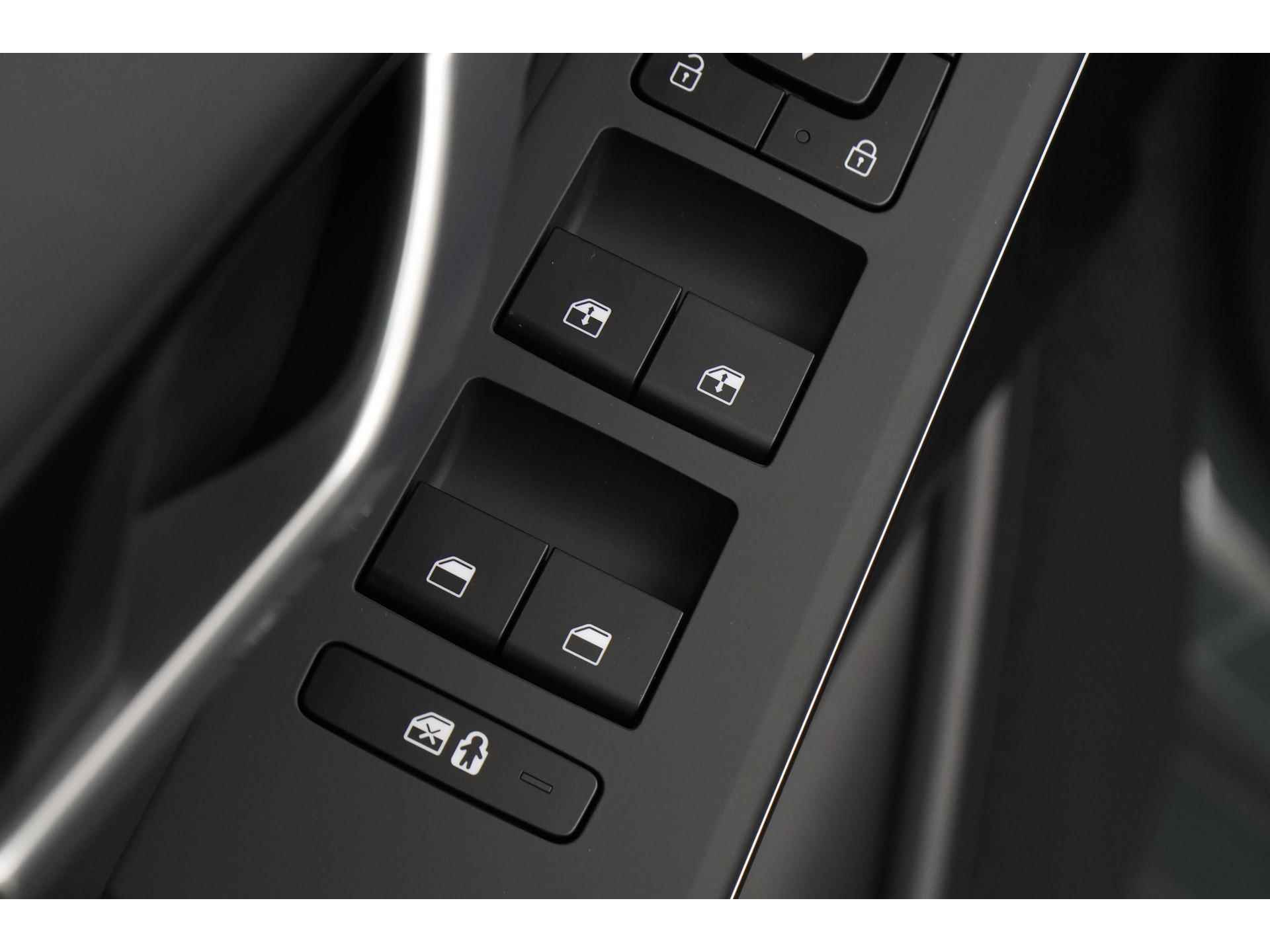 Kia e-Niro DynamicPlusLine 65kWh | Schuifdak | Head-up display | Cruise control adaptief | Zondag Open! - 41/53