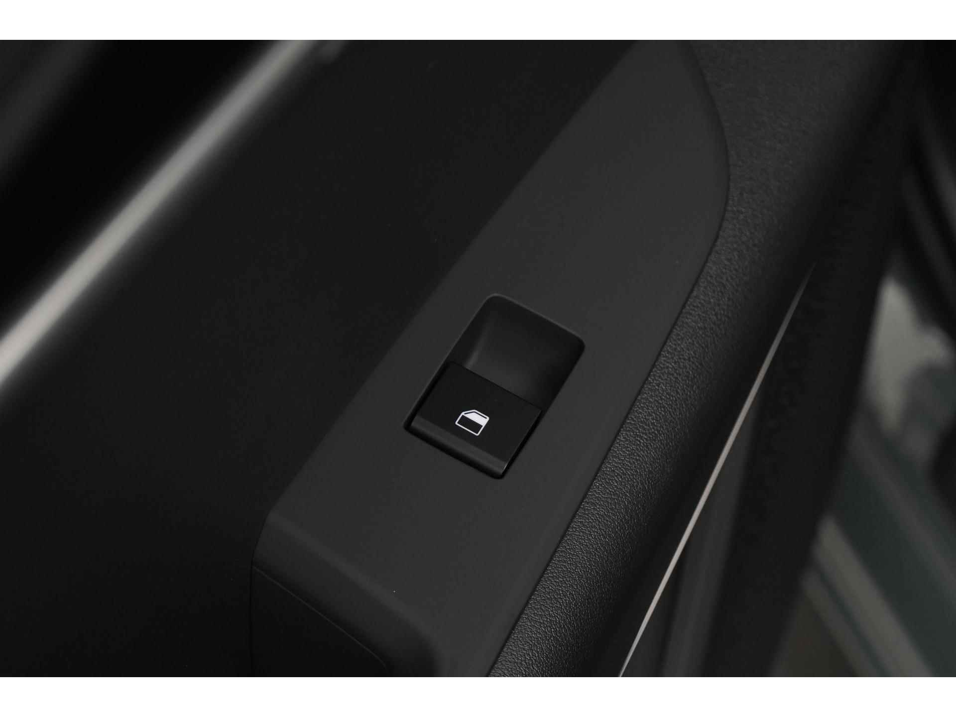Kia e-Niro DynamicPlusLine 65kWh | Schuifdak | Head-up display | Cruise control adaptief | Zondag Open! - 45/53