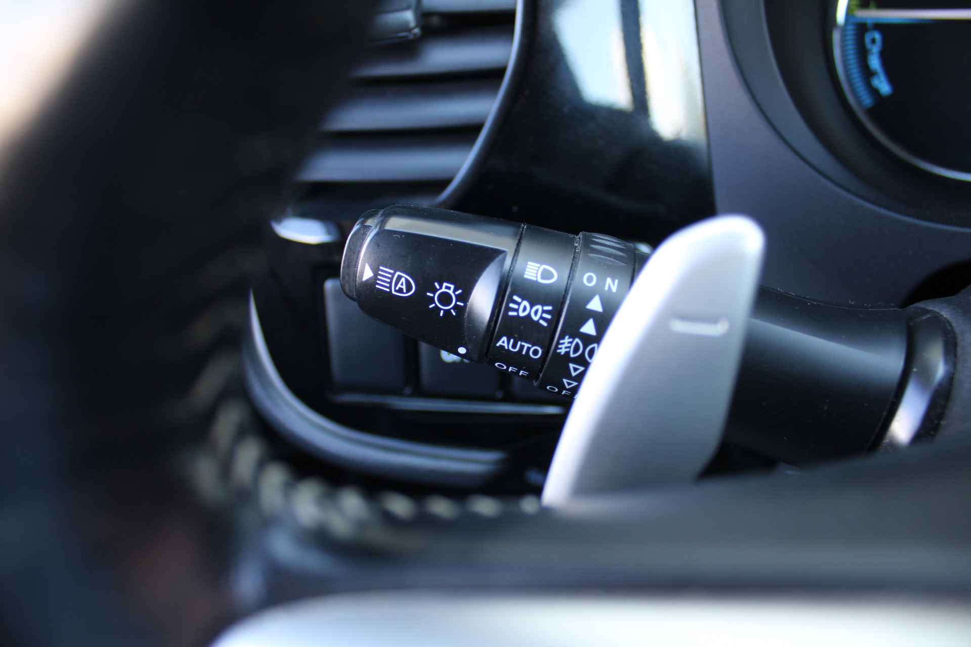 Mitsubishi Outlander 2.0 PHEV Instyle | Navi | Airco | Cruise | Camera | Lederen bekleding | PDC | - 12/38