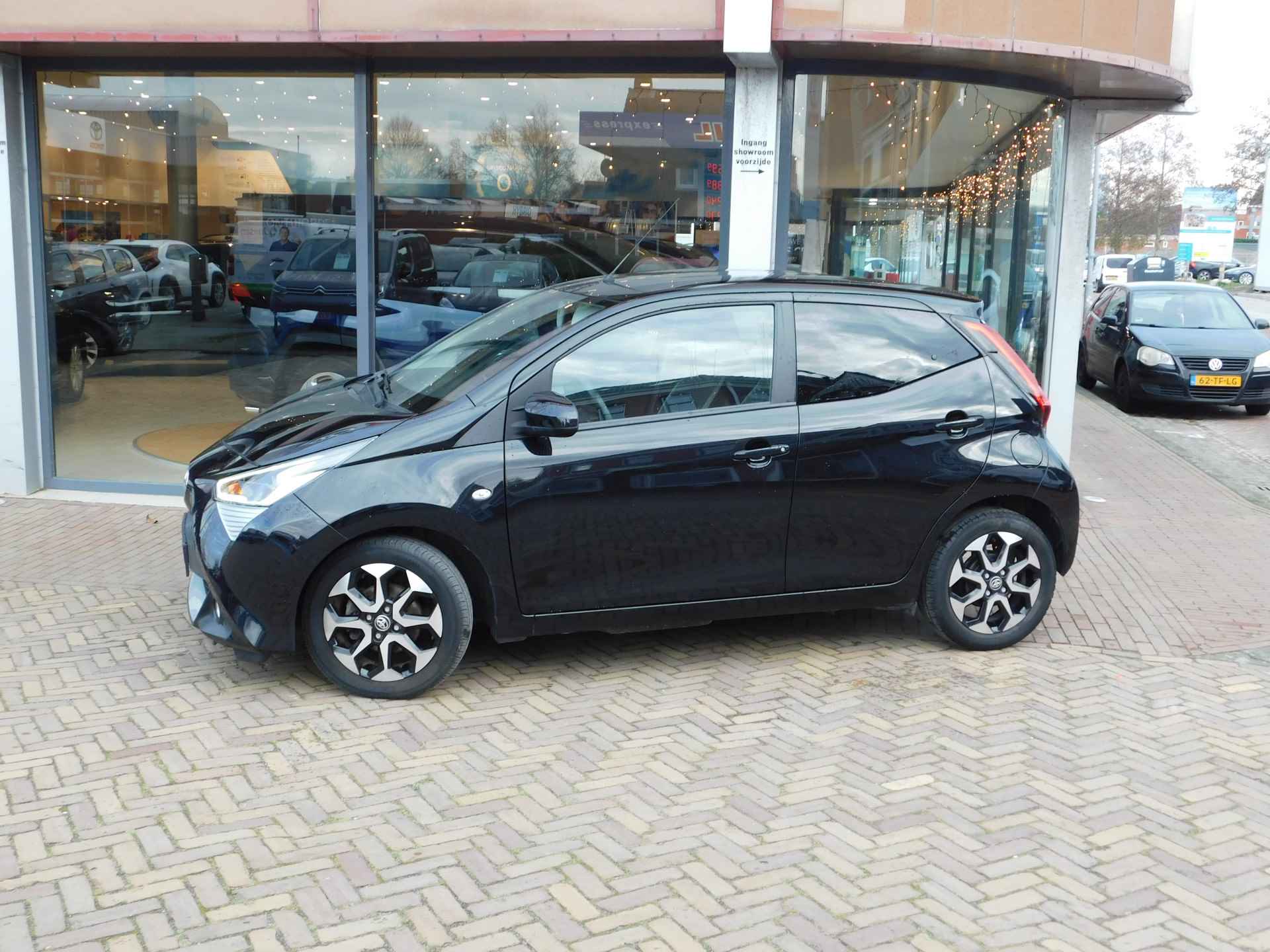 Toyota Aygo 1.0 VVT-i x-joy | Apple Carplay / Android Auto | Achteruitrijcamera | - 4/44