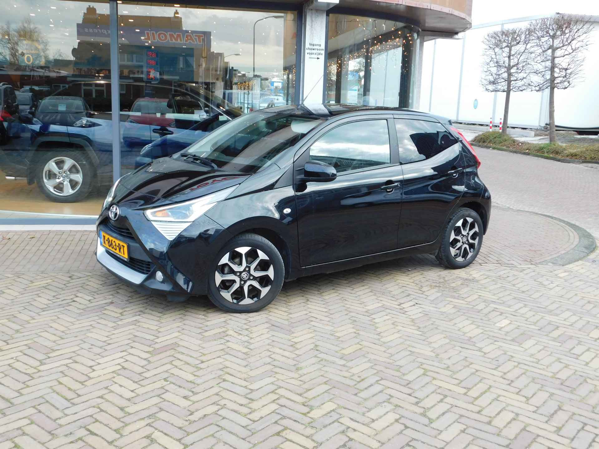 Toyota Aygo 1.0 VVT-i x-joy | Apple Carplay / Android Auto | Achteruitrijcamera | - 5/44