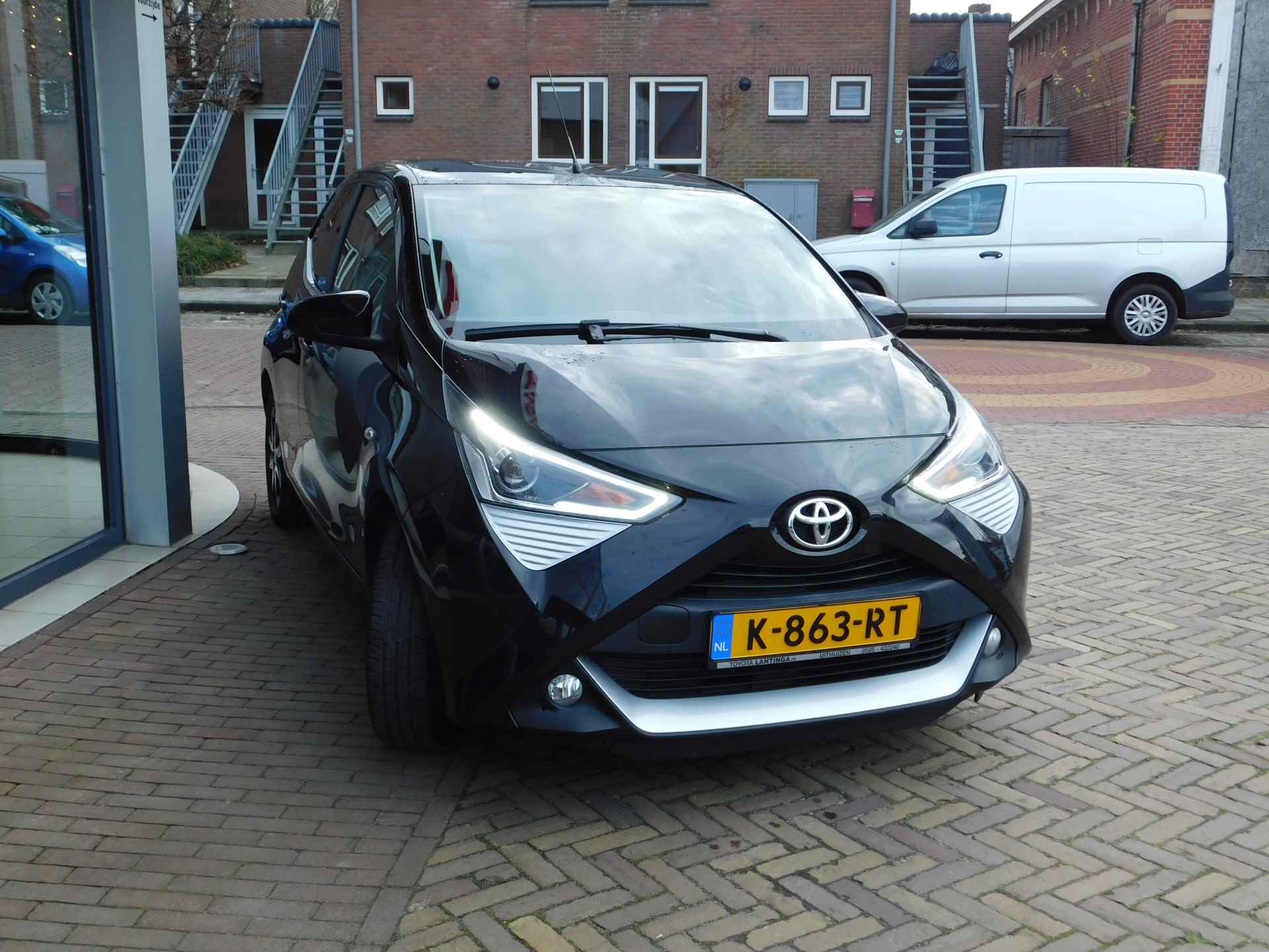 Toyota Aygo 1.0 VVT-i x-joy | Apple Carplay / Android Auto | Achteruitrijcamera | - 9/44