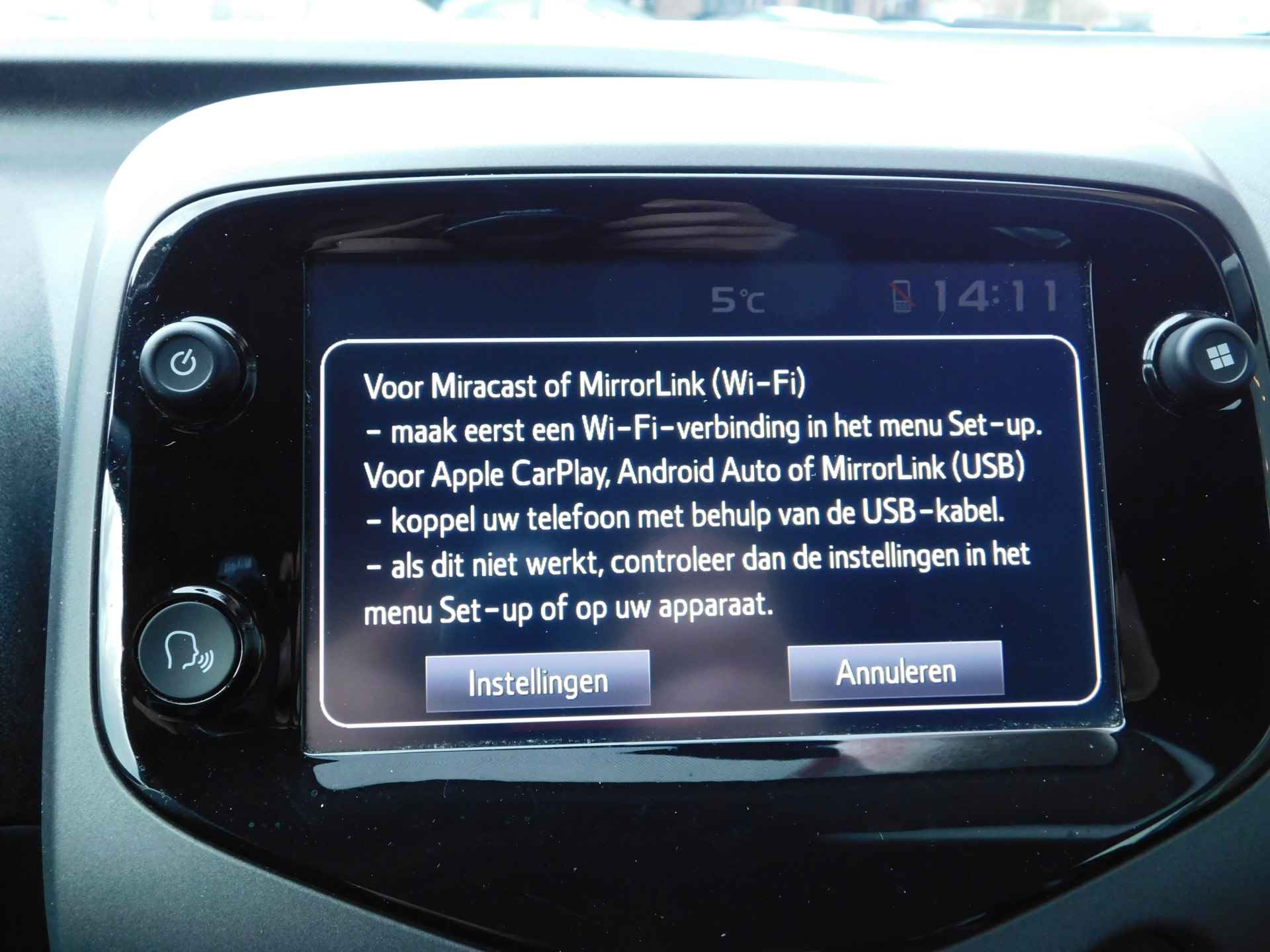 Toyota Aygo 1.0 VVT-i x-joy | Apple Carplay / Android Auto | Achteruitrijcamera | - 25/44