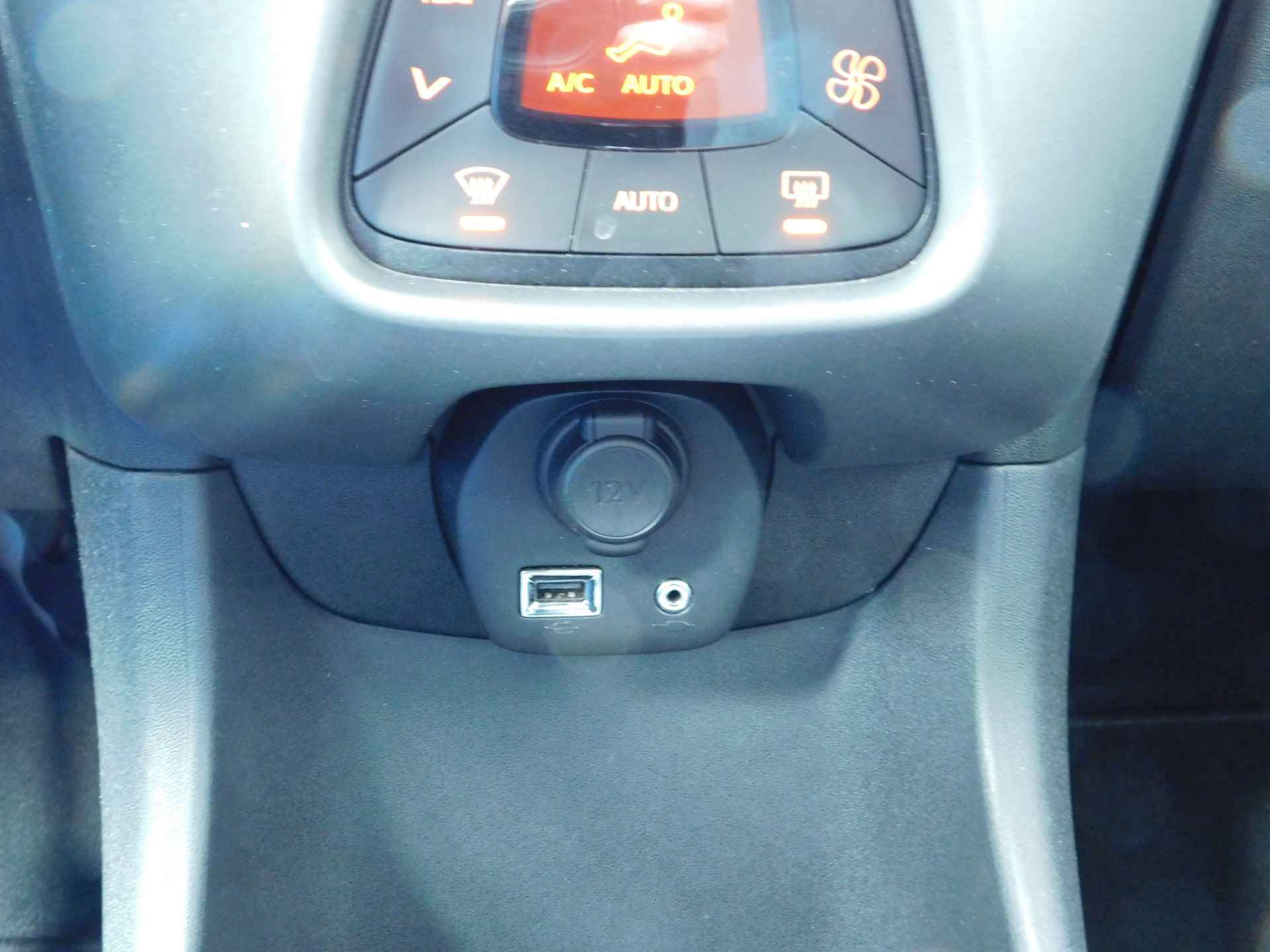 Toyota Aygo 1.0 VVT-i x-joy | Apple Carplay / Android Auto | Achteruitrijcamera | - 28/44